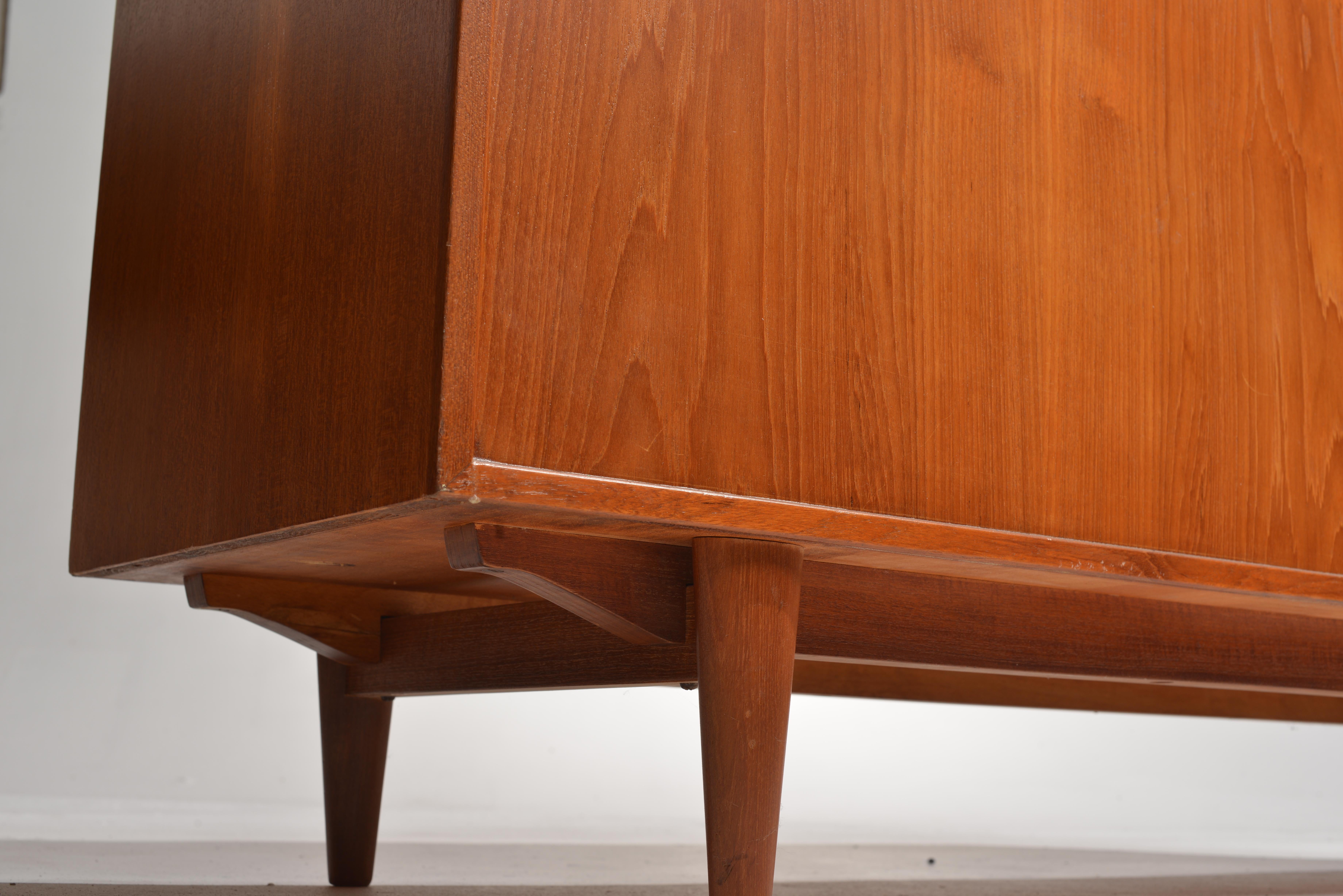 Ib Kofod Larsen Long 8 Drawer Dresser in Teak for J. Clausen & Son Brande Mobelf For Sale 3