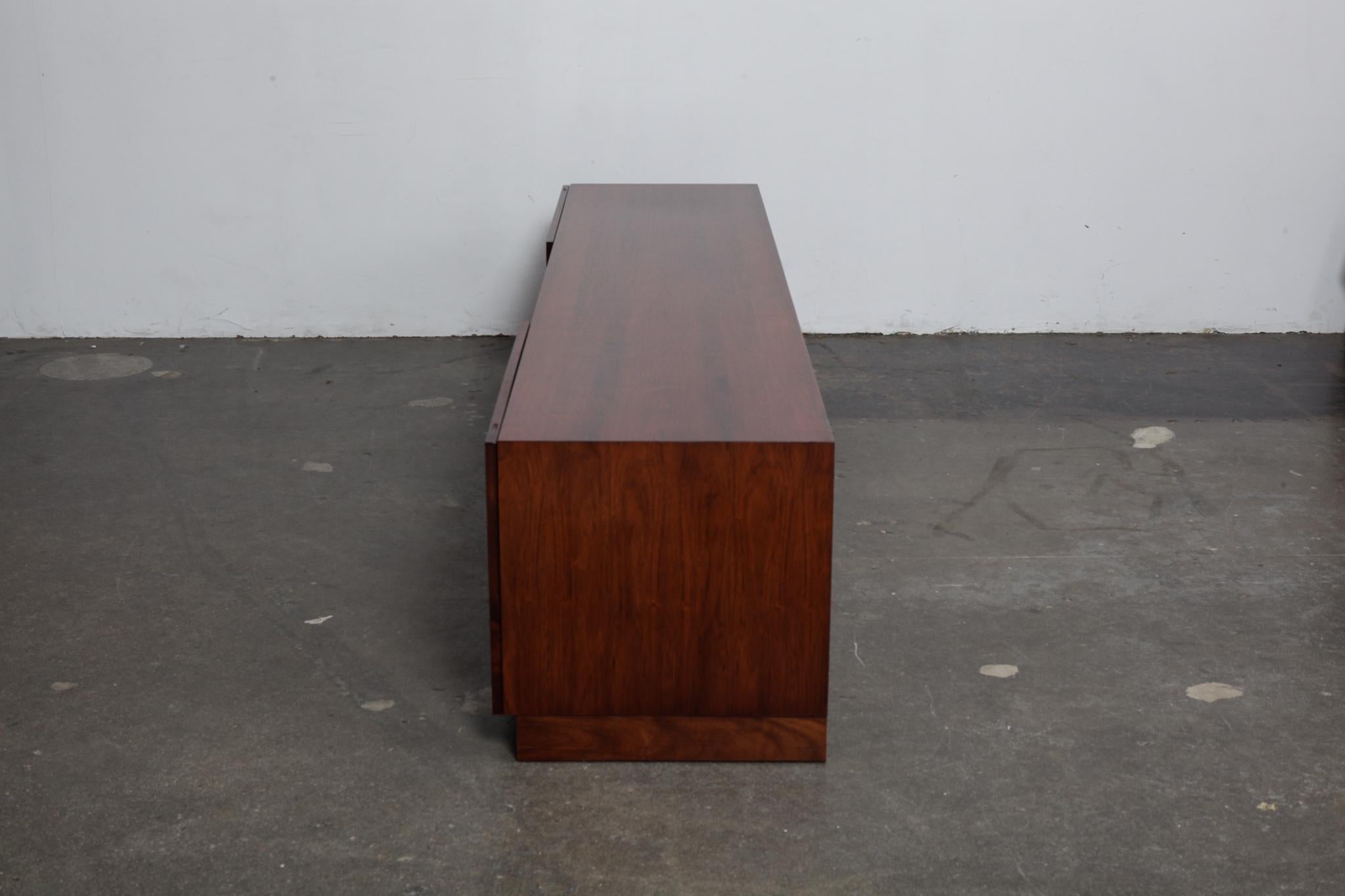 Ib Kofod-Larsen Long, Low Danish Rosewood Sideboard, 1960s, Faarup Mobelfabrik 1
