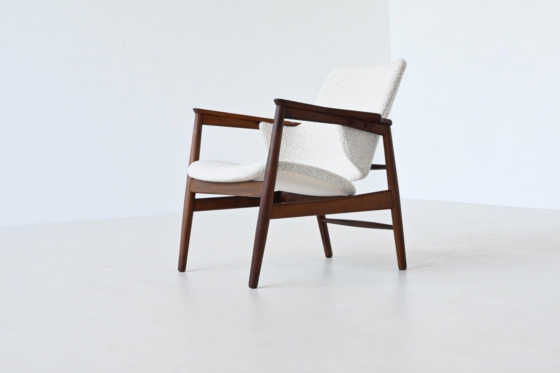 IB Kofod Larsen lounge chair Christensen and Larsen Denmark 1953 im Angebot 11