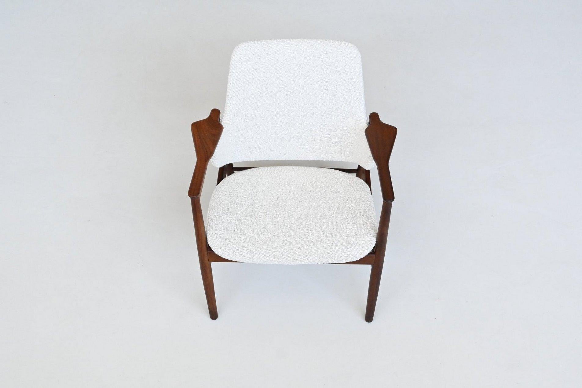 IB Kofod Larsen lounge chair Christensen and Larsen Denmark 1953 im Angebot 12