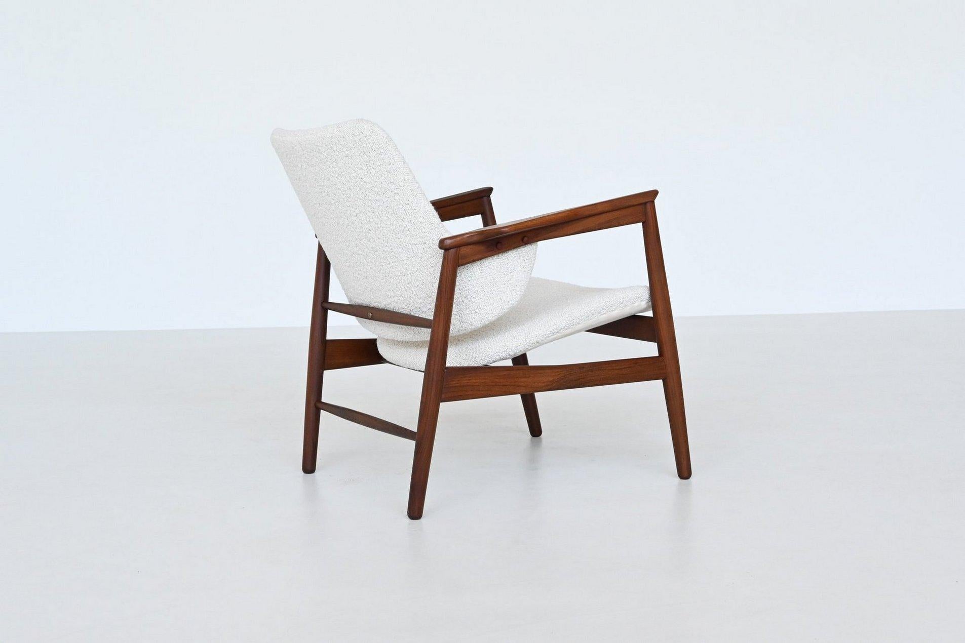 IB Kofod Larsen lounge chair Christensen and Larsen Denmark 1953 (Dänisch) im Angebot