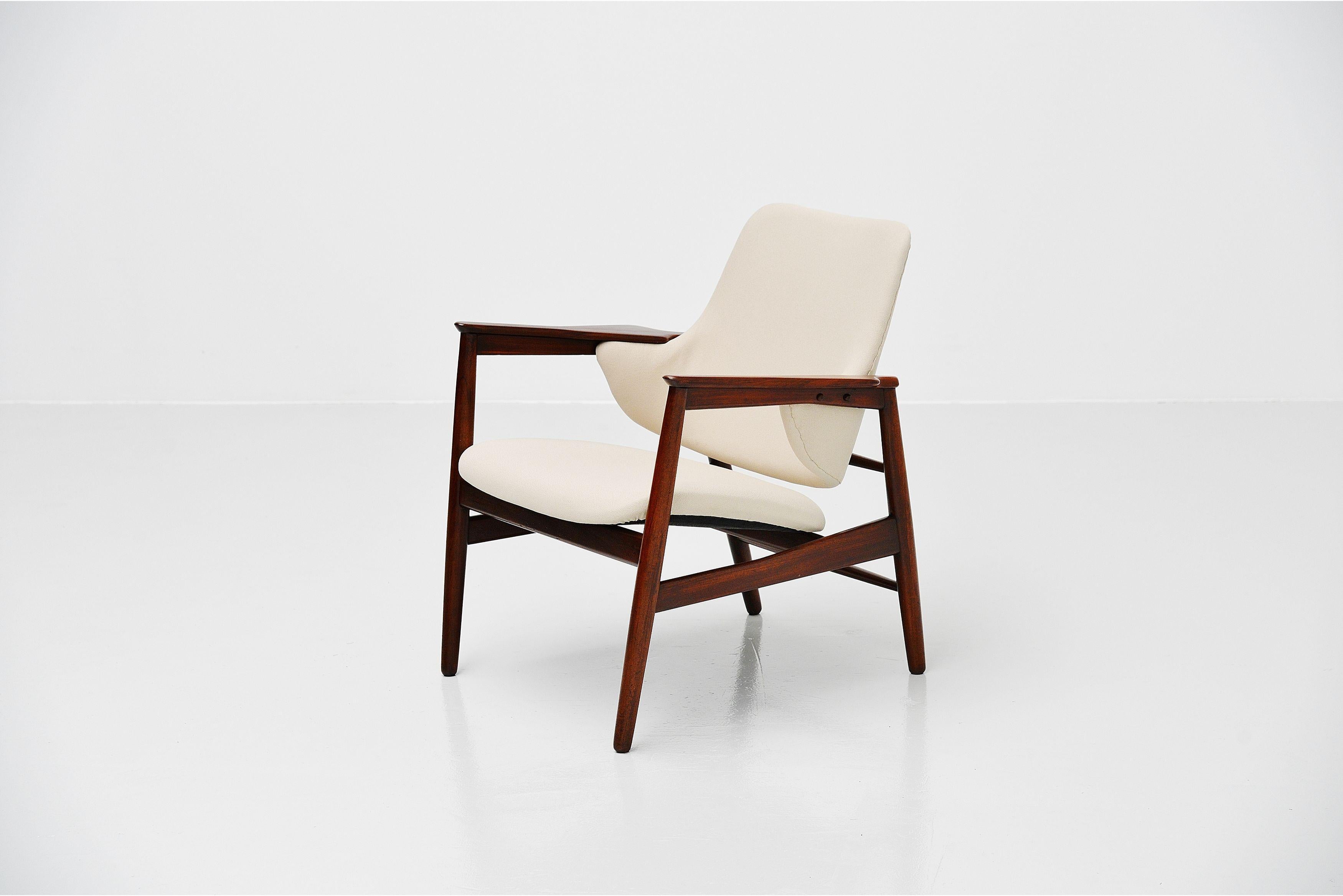Mid-20th Century Ib Kofod-Larsen Lounge Chair Christensen & Larsen, Denmark, 1953 For Sale