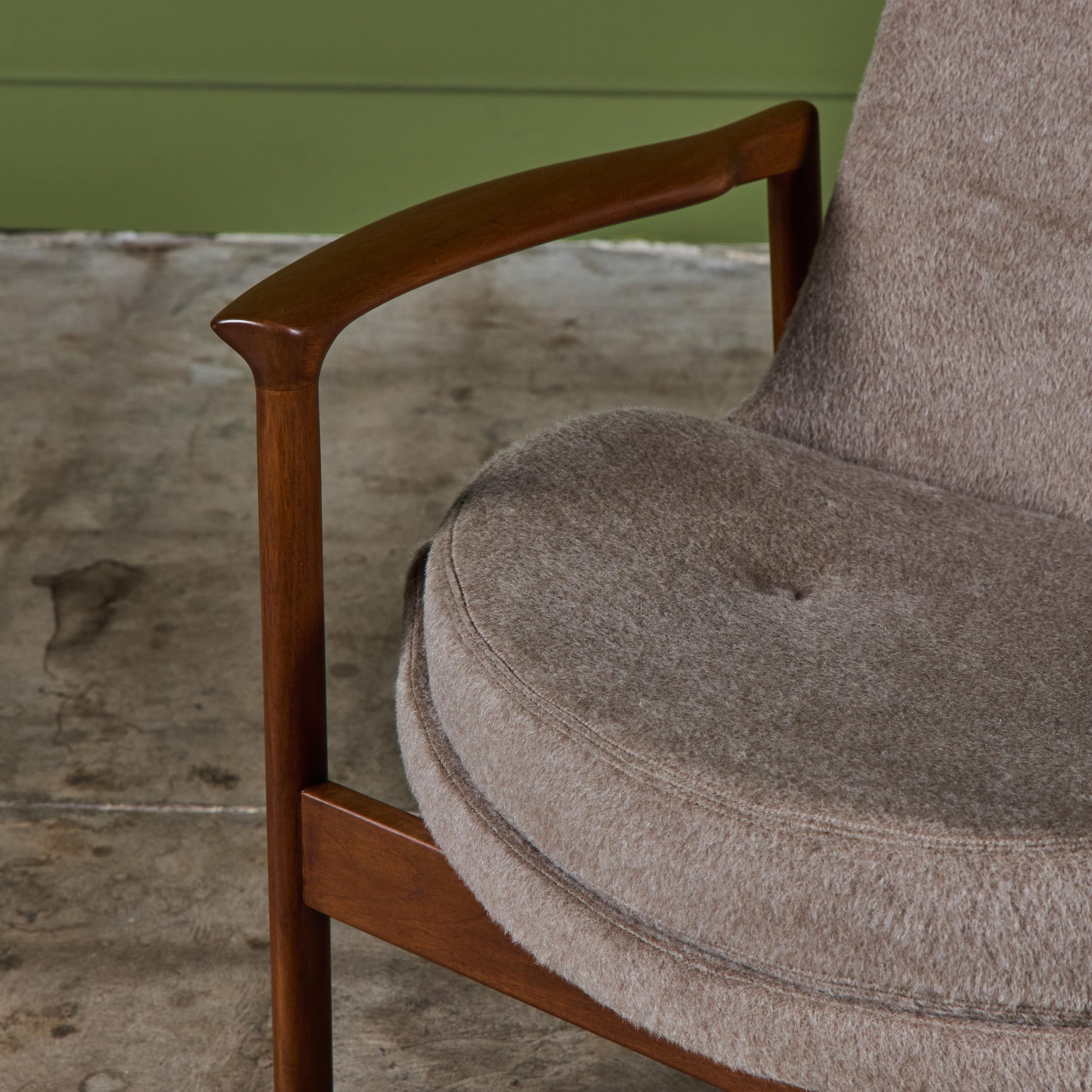 Ib Kofod-Larsen Lounge Chair For Sale 5