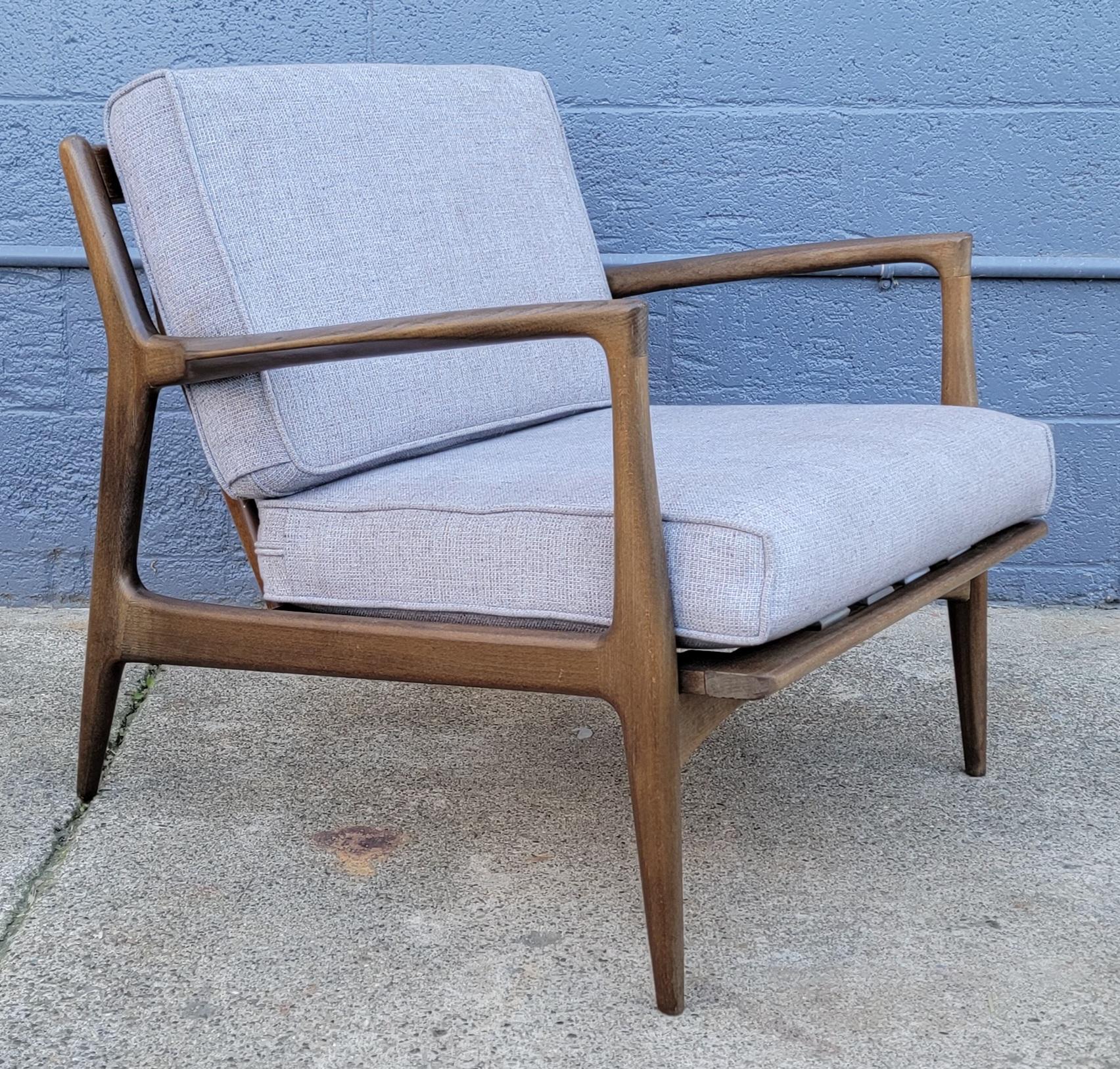 Ib Kofod-Larsen Lounge Chair In Good Condition In Fulton, CA