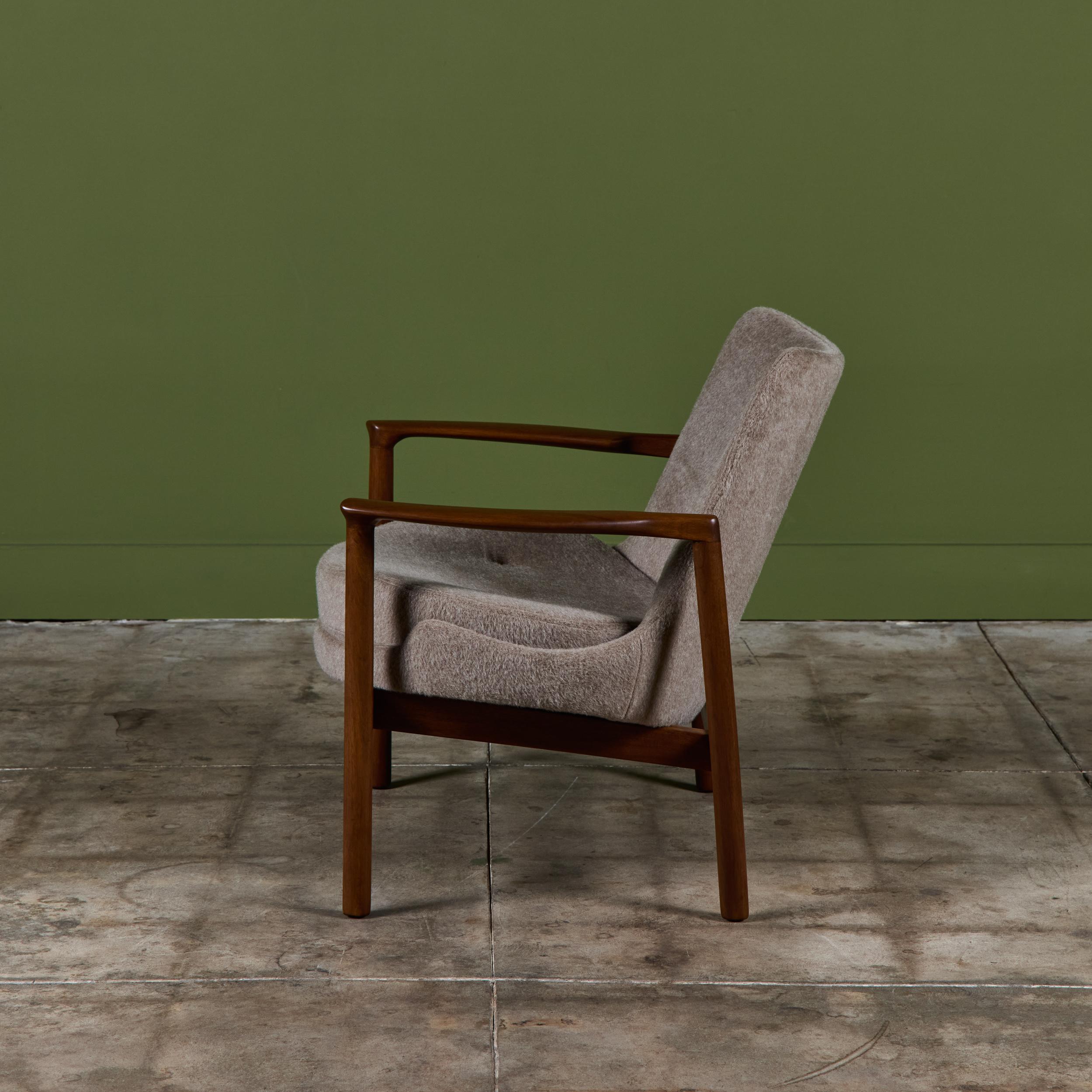 Ib Kofod-Larsen Lounge Chair For Sale 2