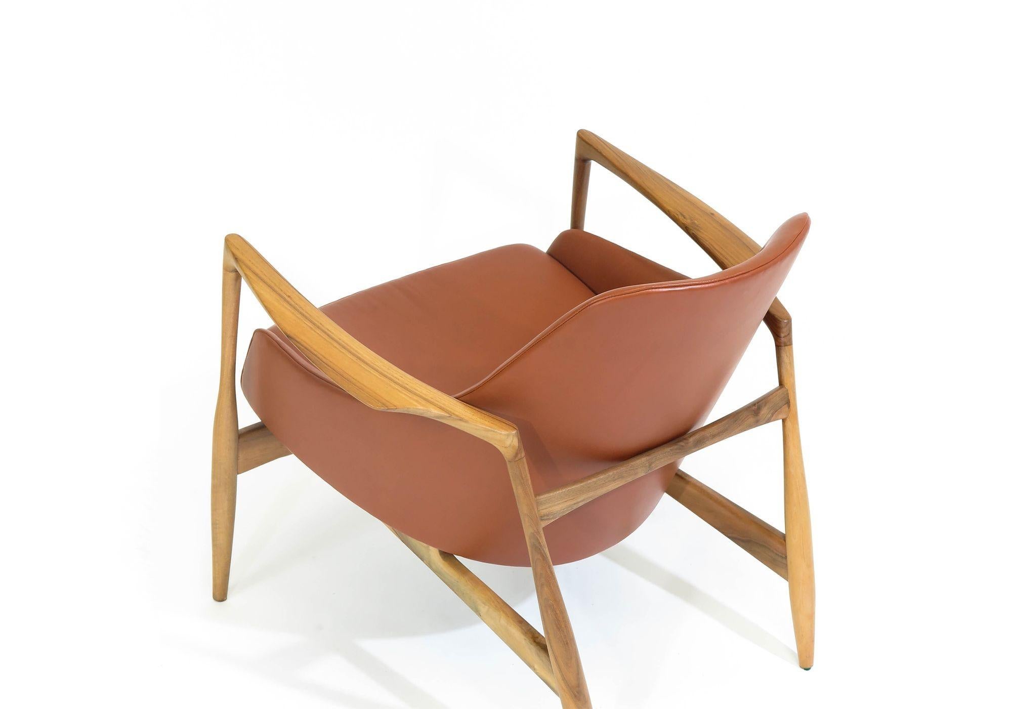 Ib Kofod Larsen Lounge Chair in Leather For Sale 3