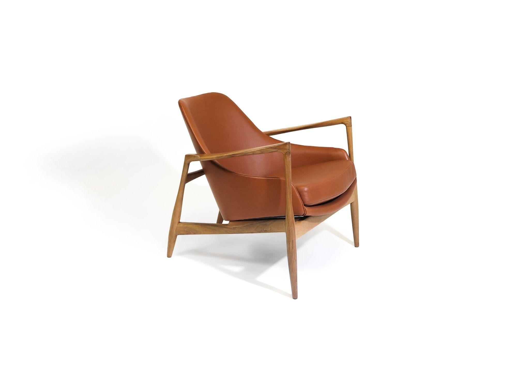 Ib Kofod Larsen Lounge Chair in Leather For Sale 4
