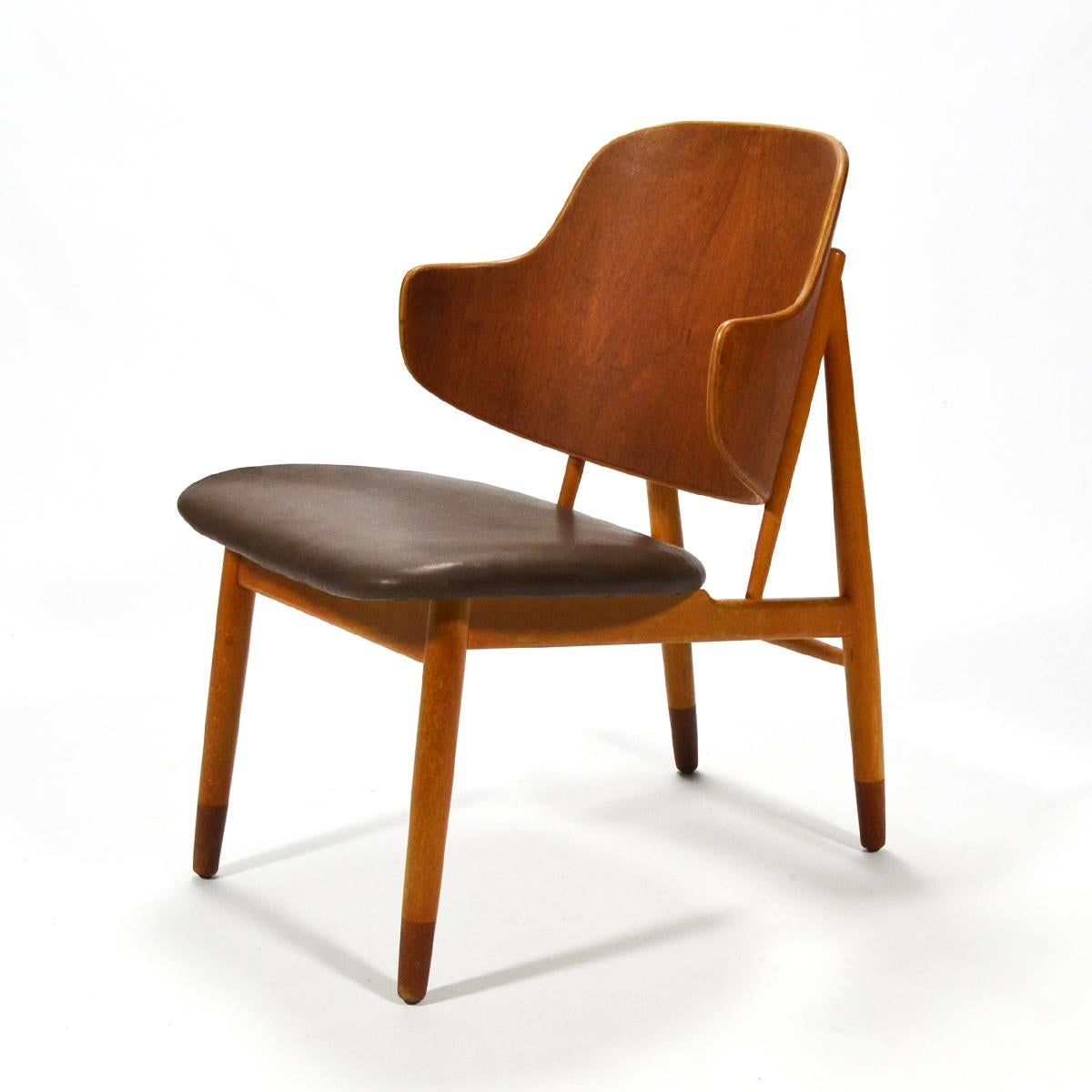 Ib Kofod-Larsen Lounge Chair in Teak and Birch 1