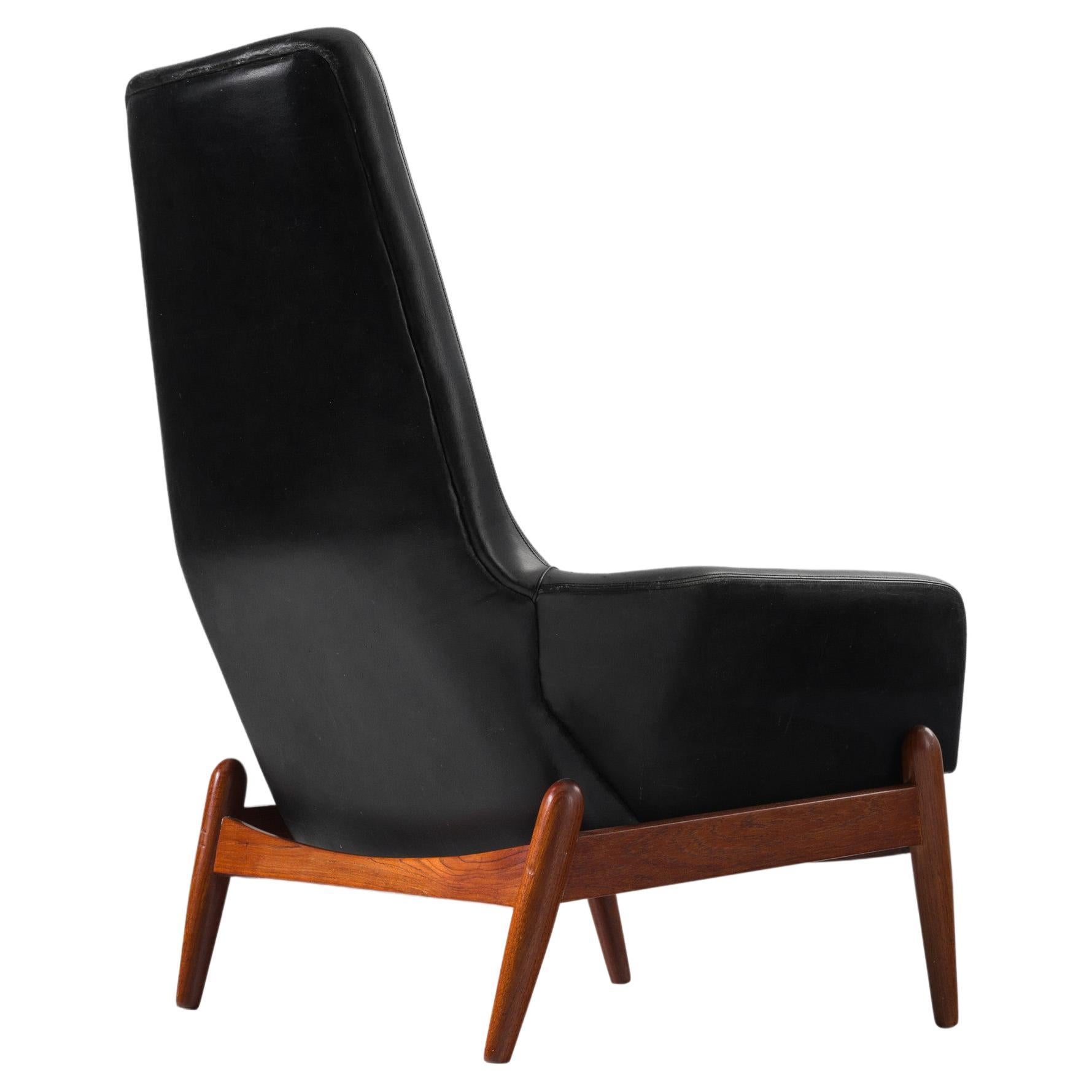 Ib Kofod-Larsen Lounge Chair Model 'PD30' in Teak and Leather  For Sale