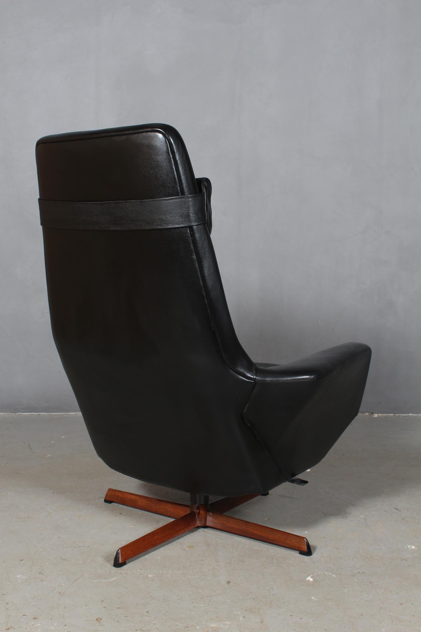Ib Kofod-Larsen Lounge Chair with Ottoman 1