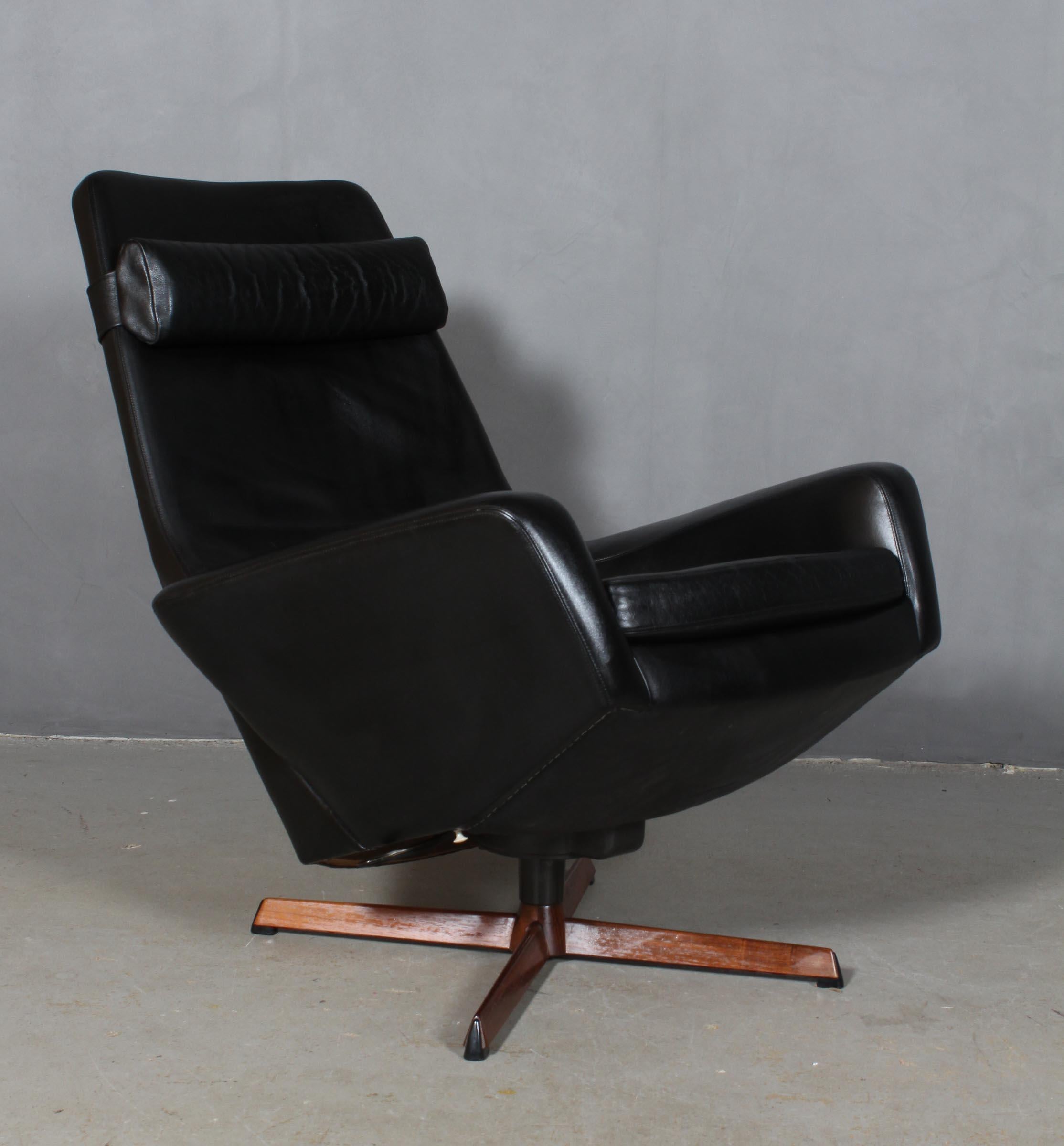 Ib Kofod-Larsen Lounge Chair with Ottoman 2