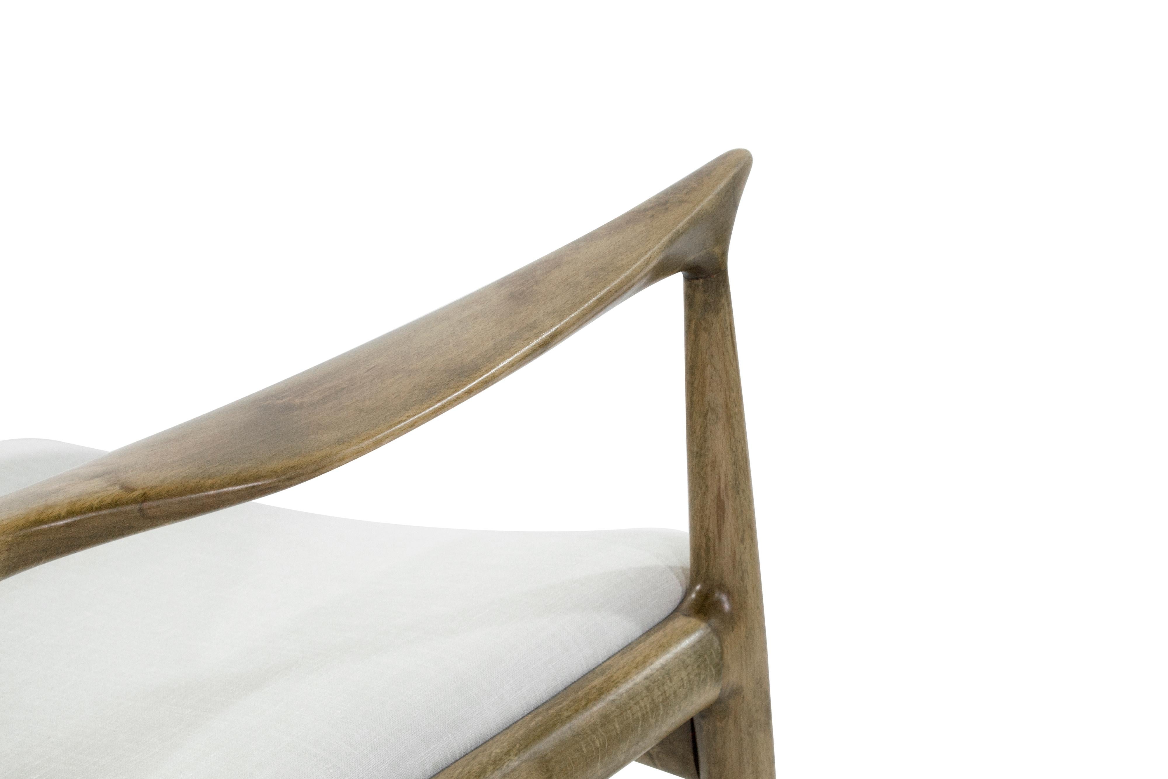 Ib Kofod-Larsen Lounge Chairs in Linen 1