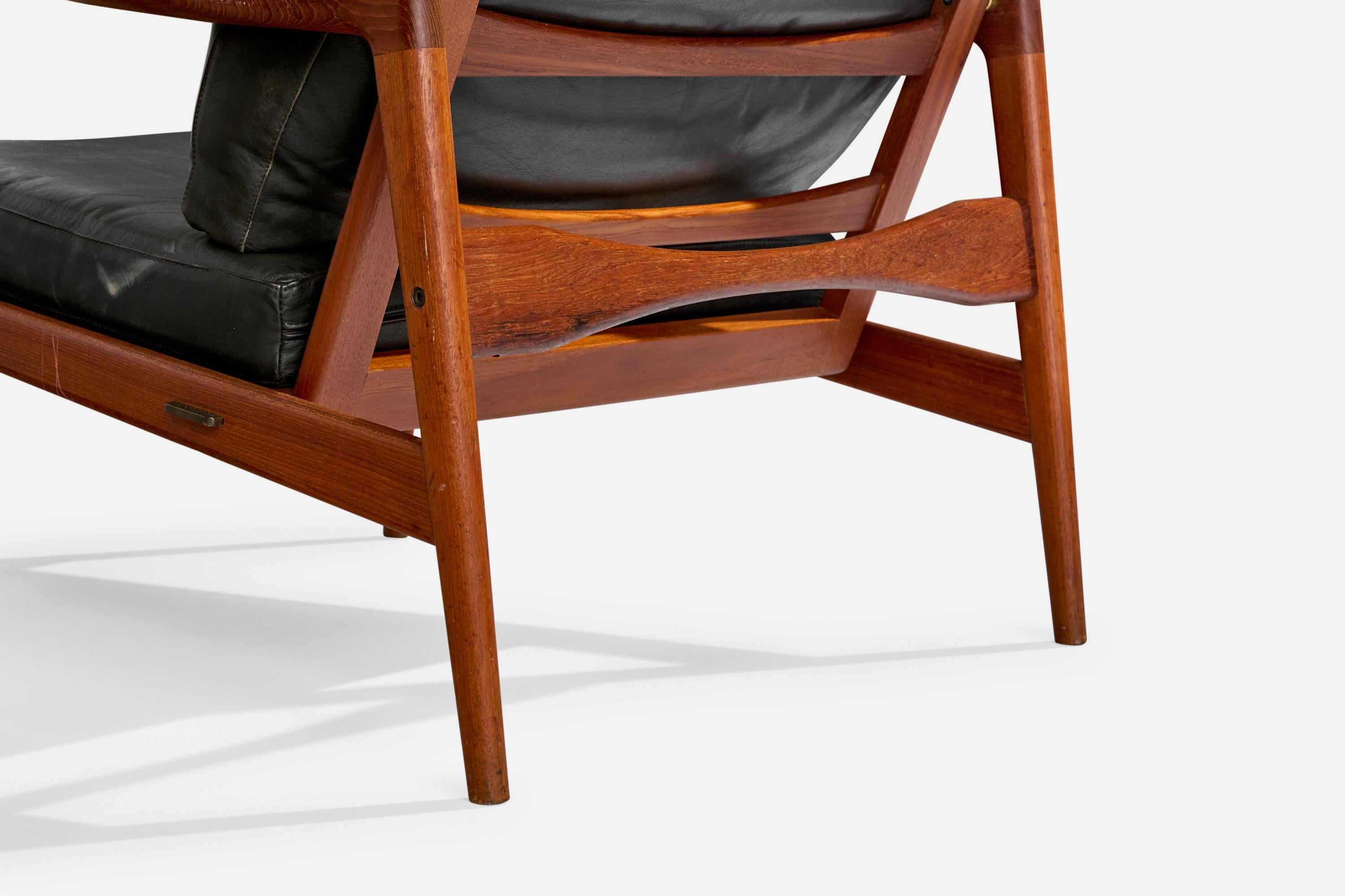 Ib Kofod-Larsen, Chaises longues, teck, cuir, Suède, années 1950 en vente 4