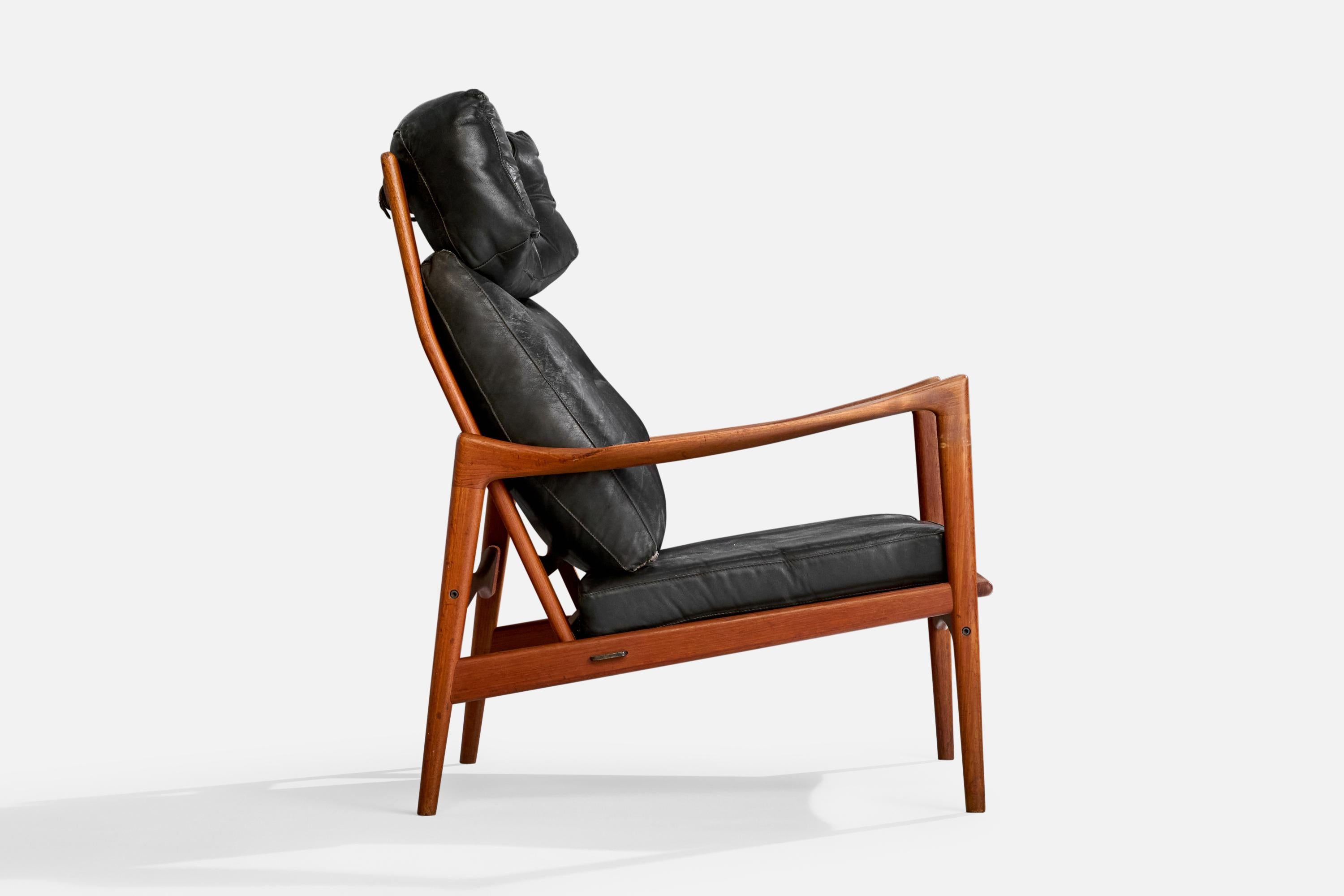 Ib Kofod-Larsen, Chaises longues, teck, cuir, Suède, années 1950 en vente 11