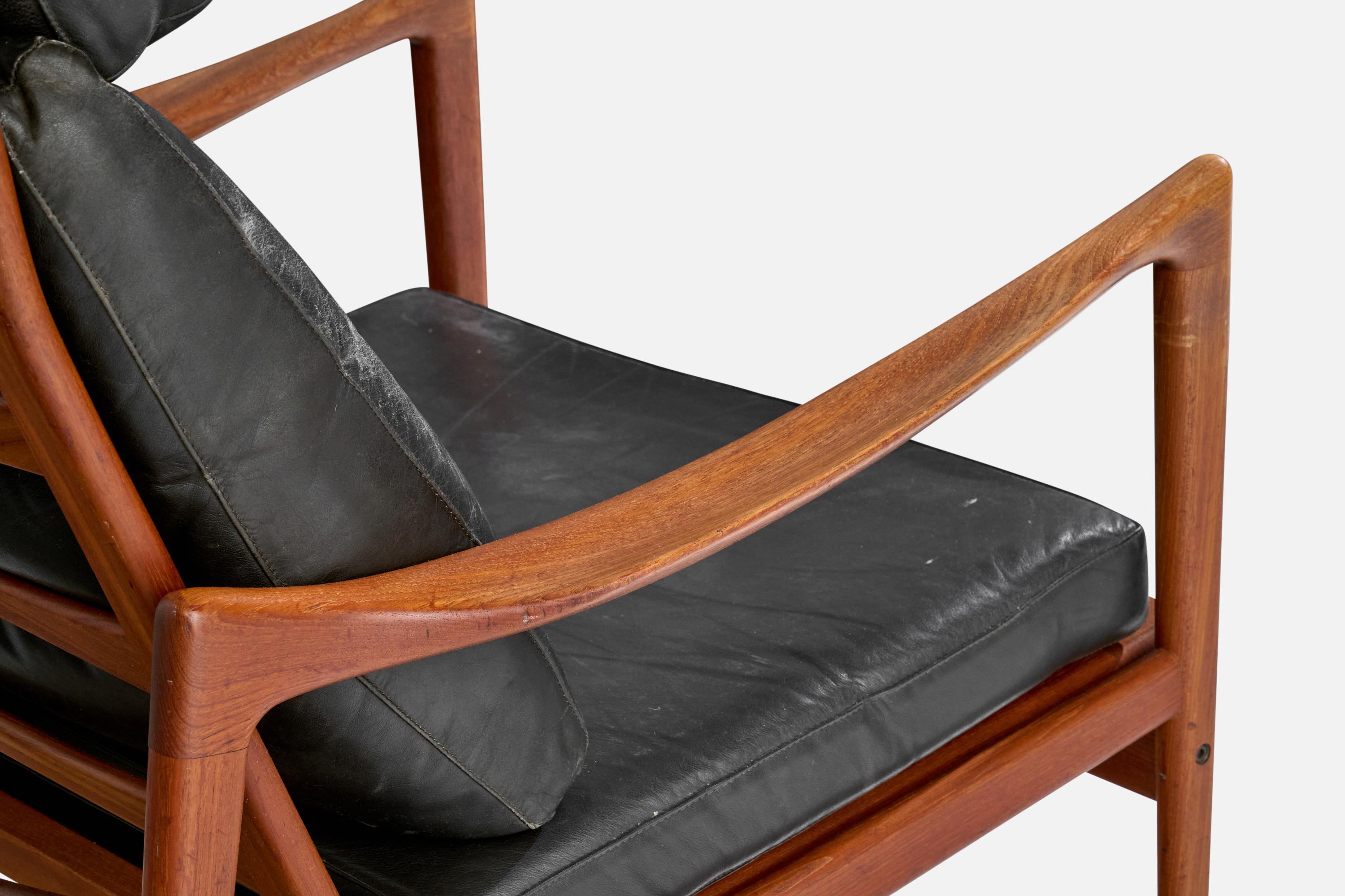 Milieu du XXe siècle Ib Kofod-Larsen, Chaises longues, teck, cuir, Suède, années 1950 en vente