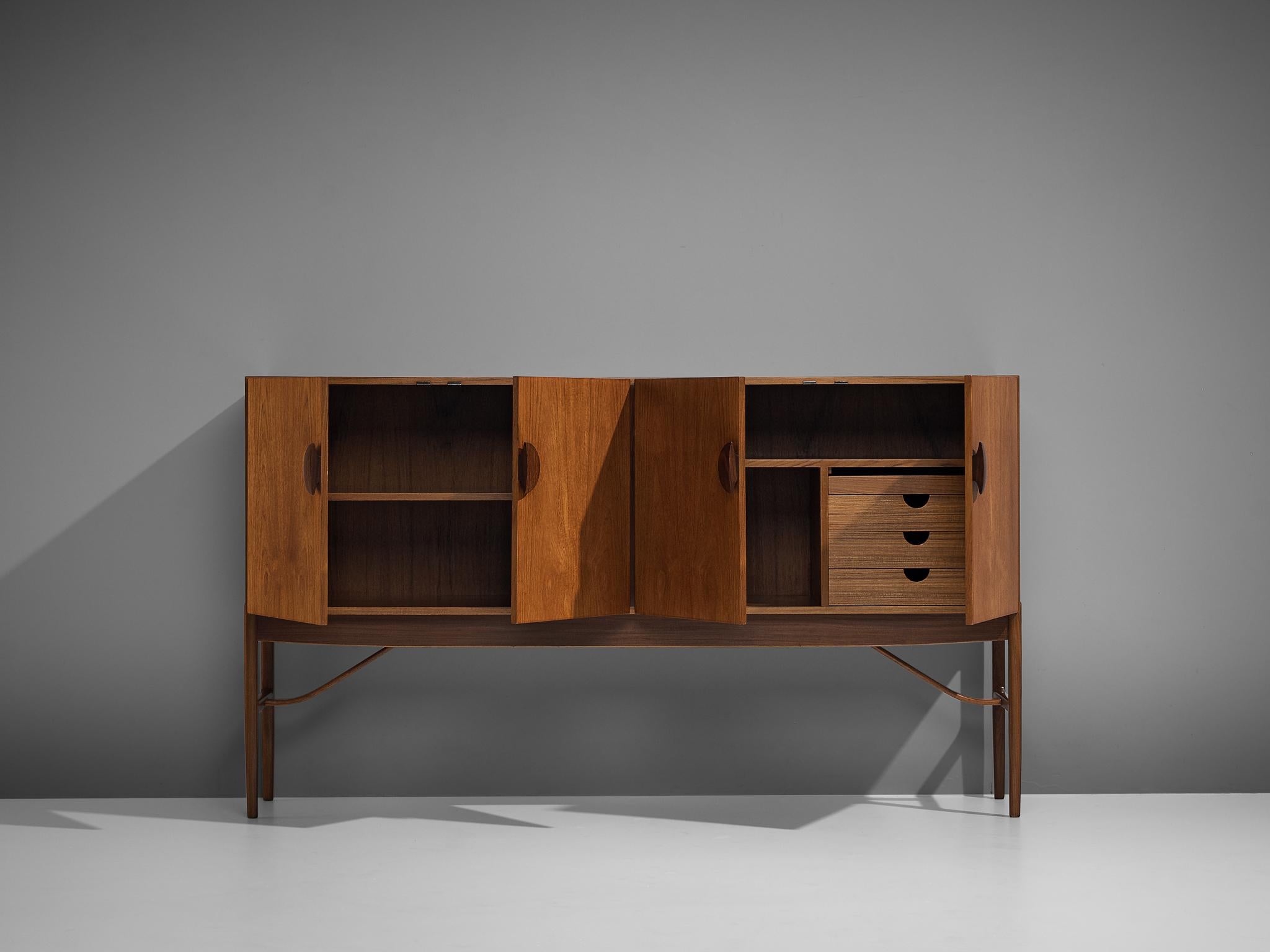 Ib Kofod-Larsen Model 4060 Sideboard for G-Plan 3