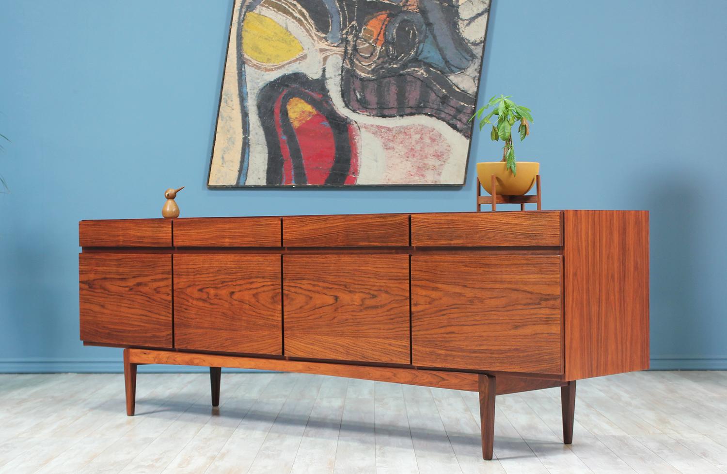 Ib Kofod-Larsen Model-66 Rosewood Credenza for Faarup Møbelfabrik In Excellent Condition In Los Angeles, CA