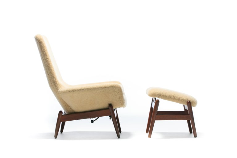 Mid-20th Century Ib Kofod Larsen Oatmeal Sheepskin & Walnut Reclining Lounge Chair & Ottoman  For Sale