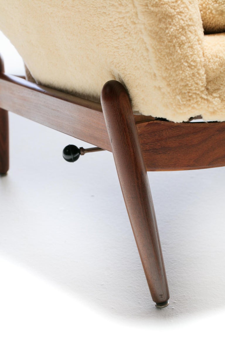Ib Kofod Larsen Oatmeal Sheepskin & Walnut Reclining Lounge Chair & Ottoman  For Sale 3