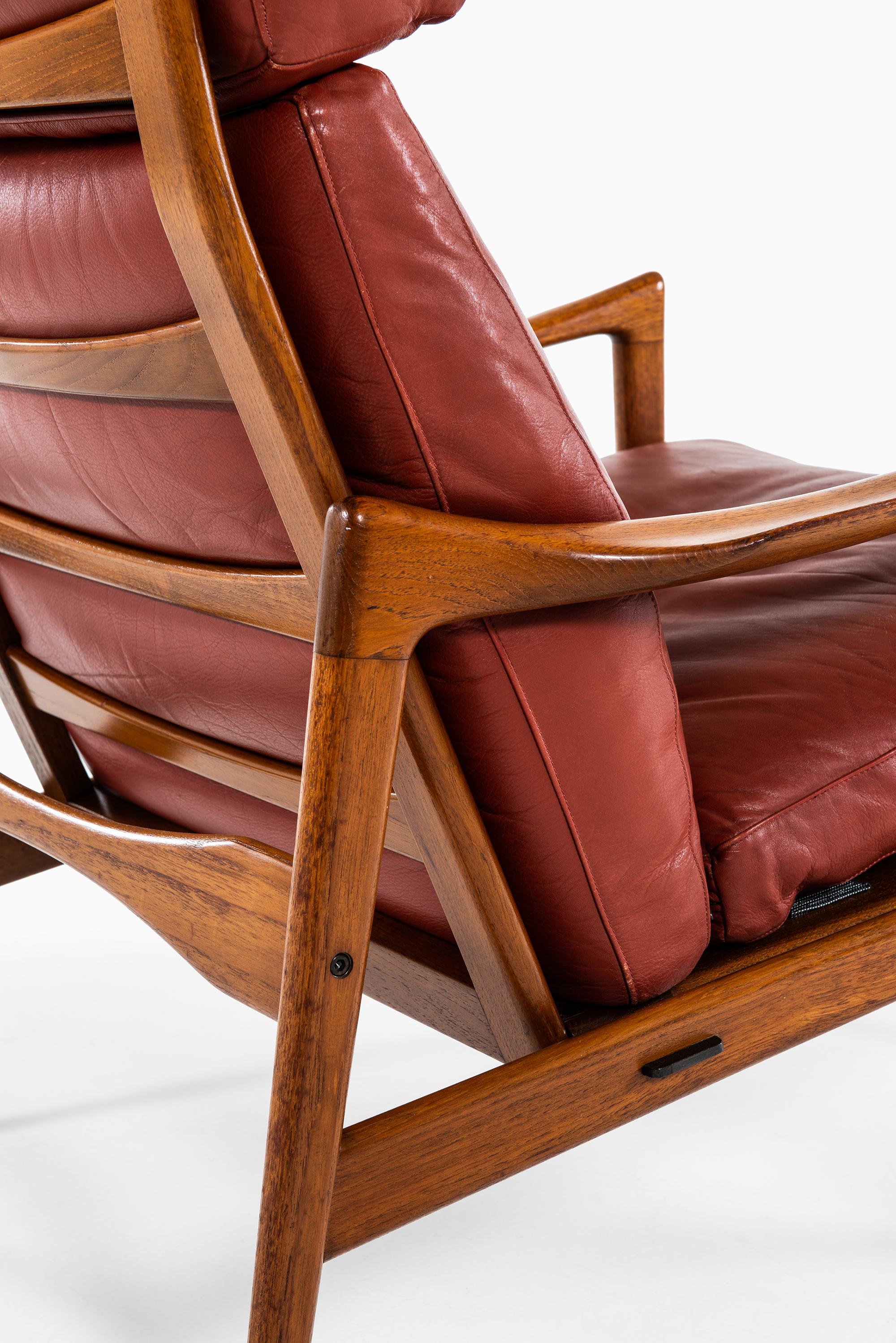 Mid-20th Century Ib Kofod-Larsen Örenäs easy chair produced by OPE in Sweden