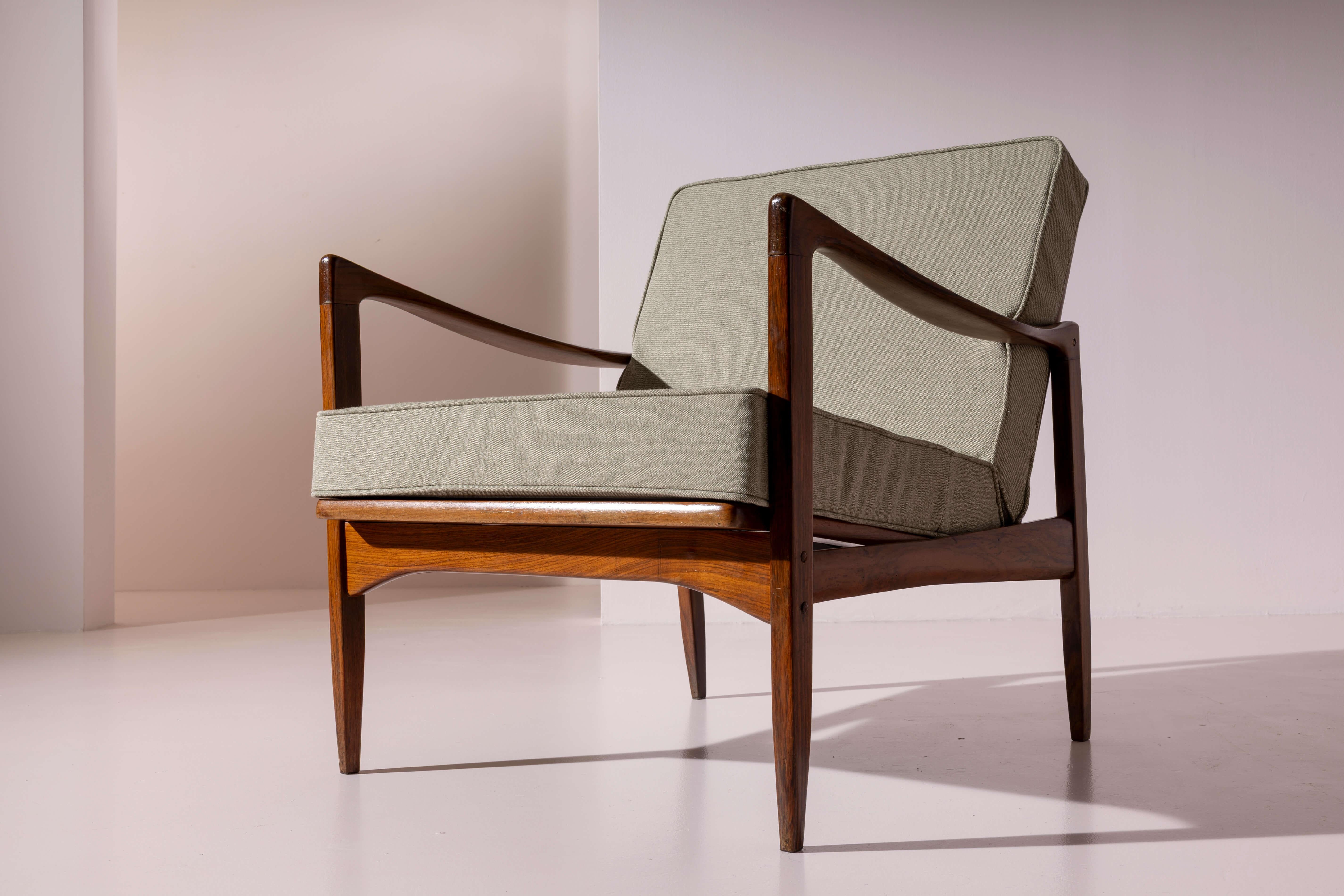 Ib Kofod-Larsen, paire de fauteuils Canditate, Danemark, années 1950 en vente 3