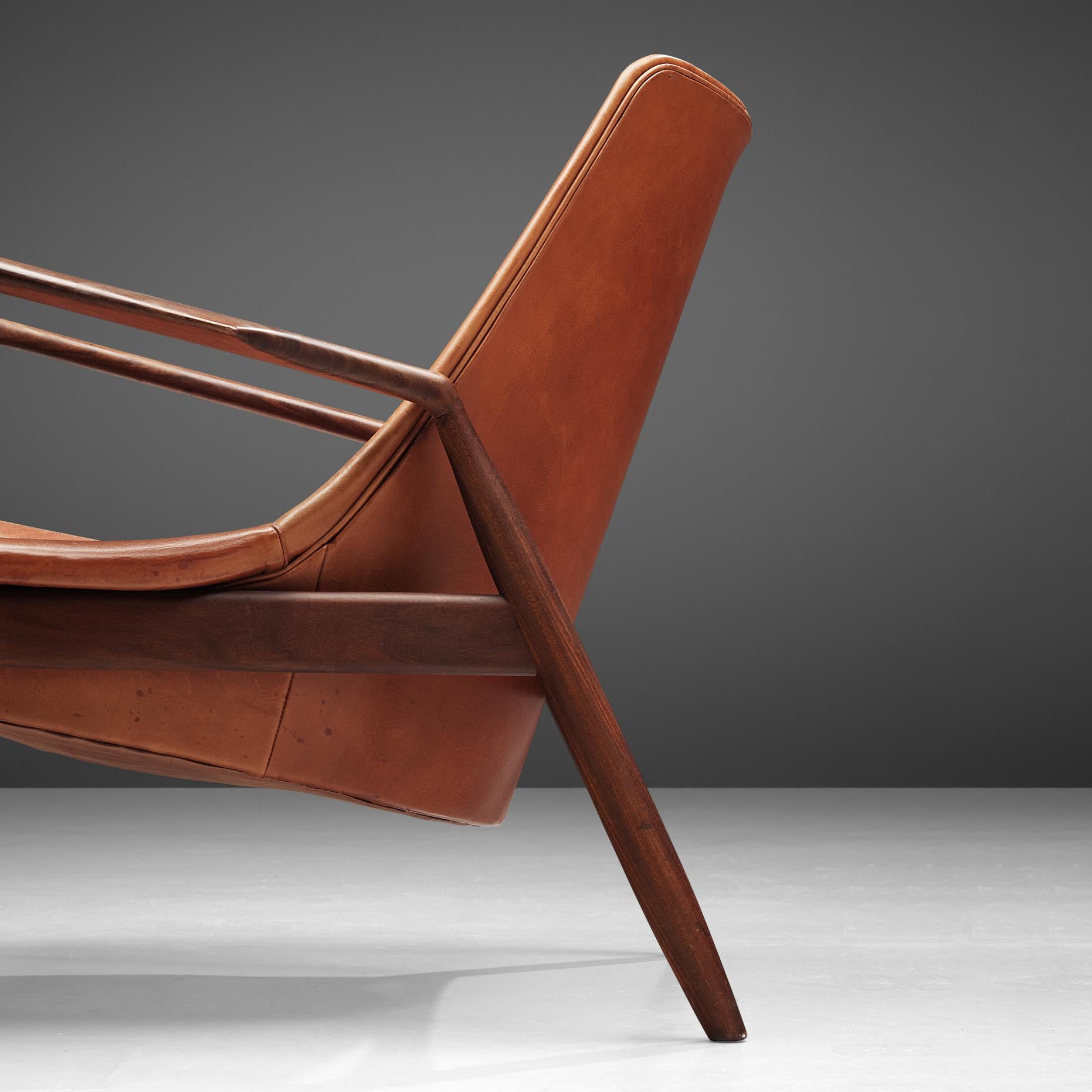 Ib Kofod-Larsen Pair of 'Seal' Chairs in Original Leather In Good Condition In Waalwijk, NL