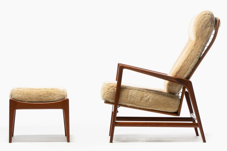 Ib Kofod-Larsen Palomino Sheepskin & Walnut Reclining Lounge Chair & Ottoman  For Sale 6