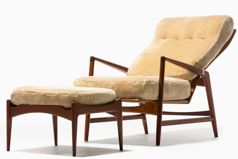 Scandinavian Modern Ib Kofod-Larsen Palomino Sheepskin & Walnut Reclining Lounge Chair & Ottoman  For Sale