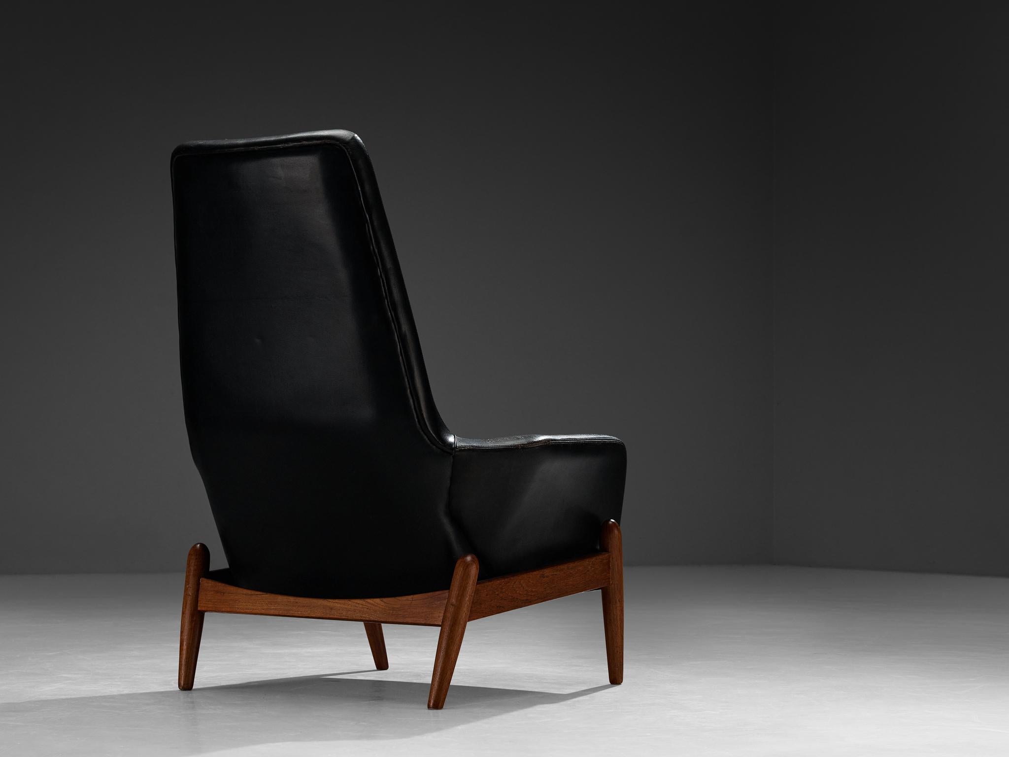 Danois Ib Kofod-Larsen 'PD30' Chaise longue en teck et cuir noir en vente