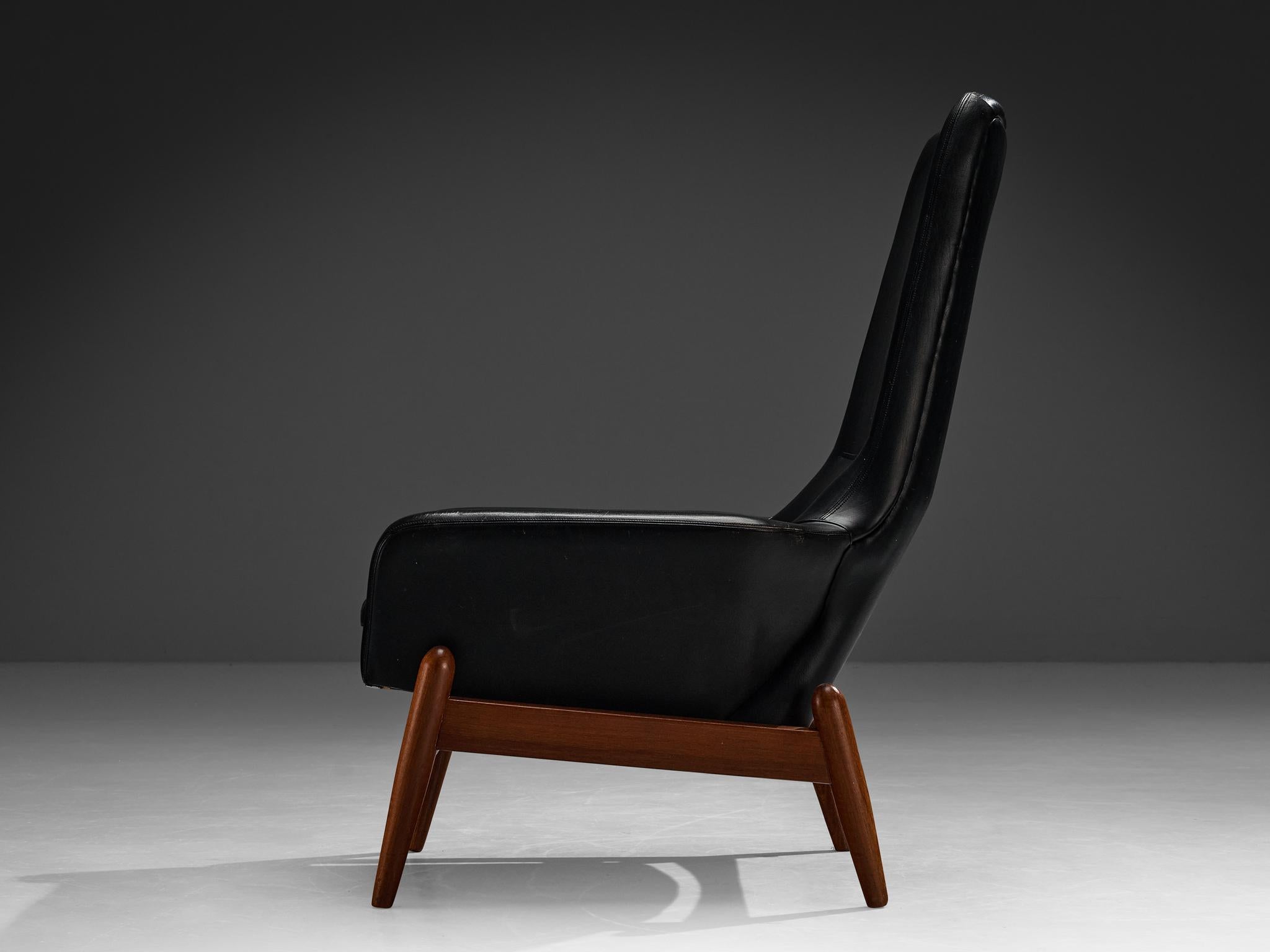 Milieu du XXe siècle Ib Kofod-Larsen 'PD30' Chaise longue en teck et cuir noir en vente