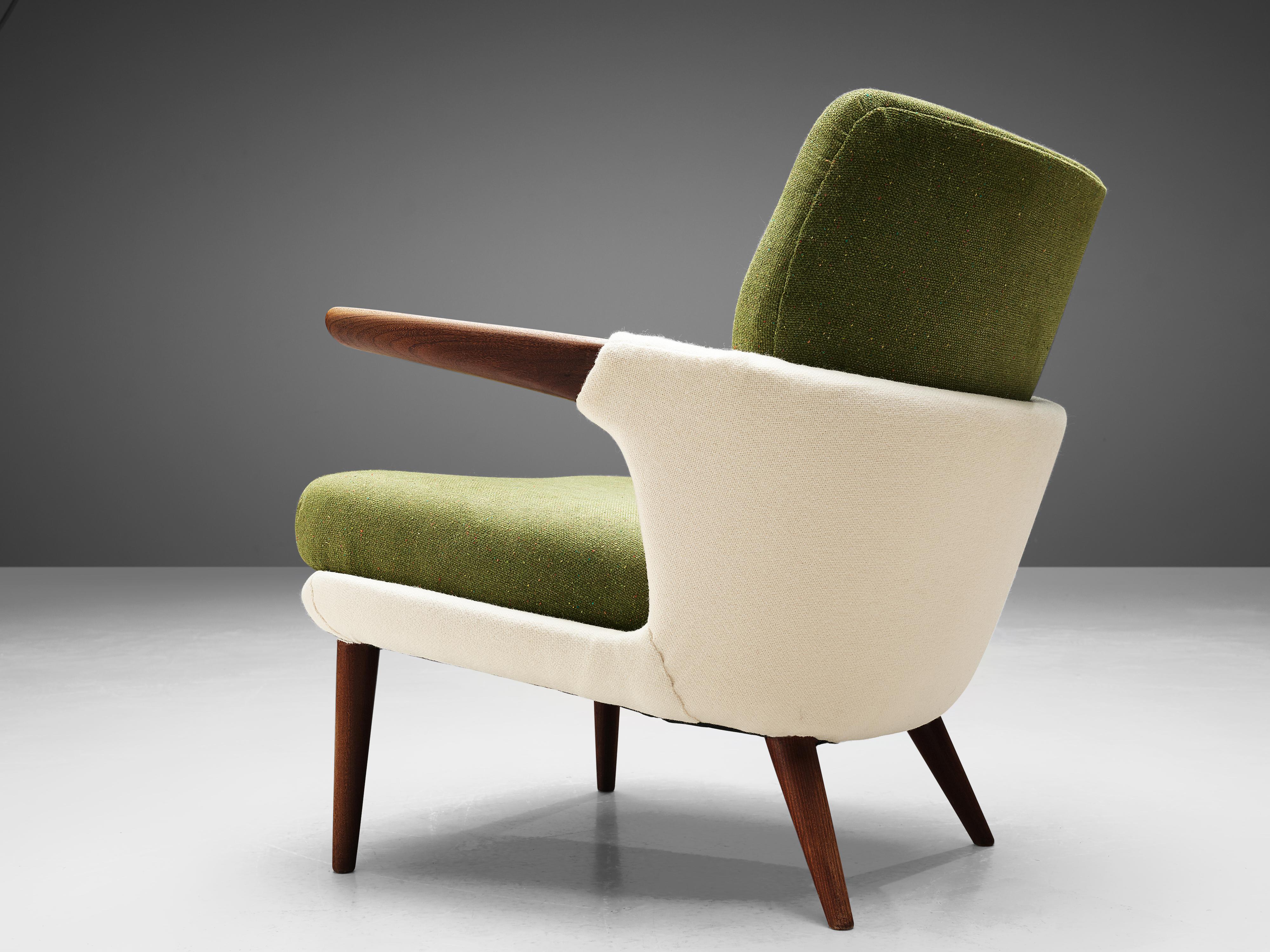 Ib Kofod-Larsen Rare Pair of Lounge Chairs Model 423 4