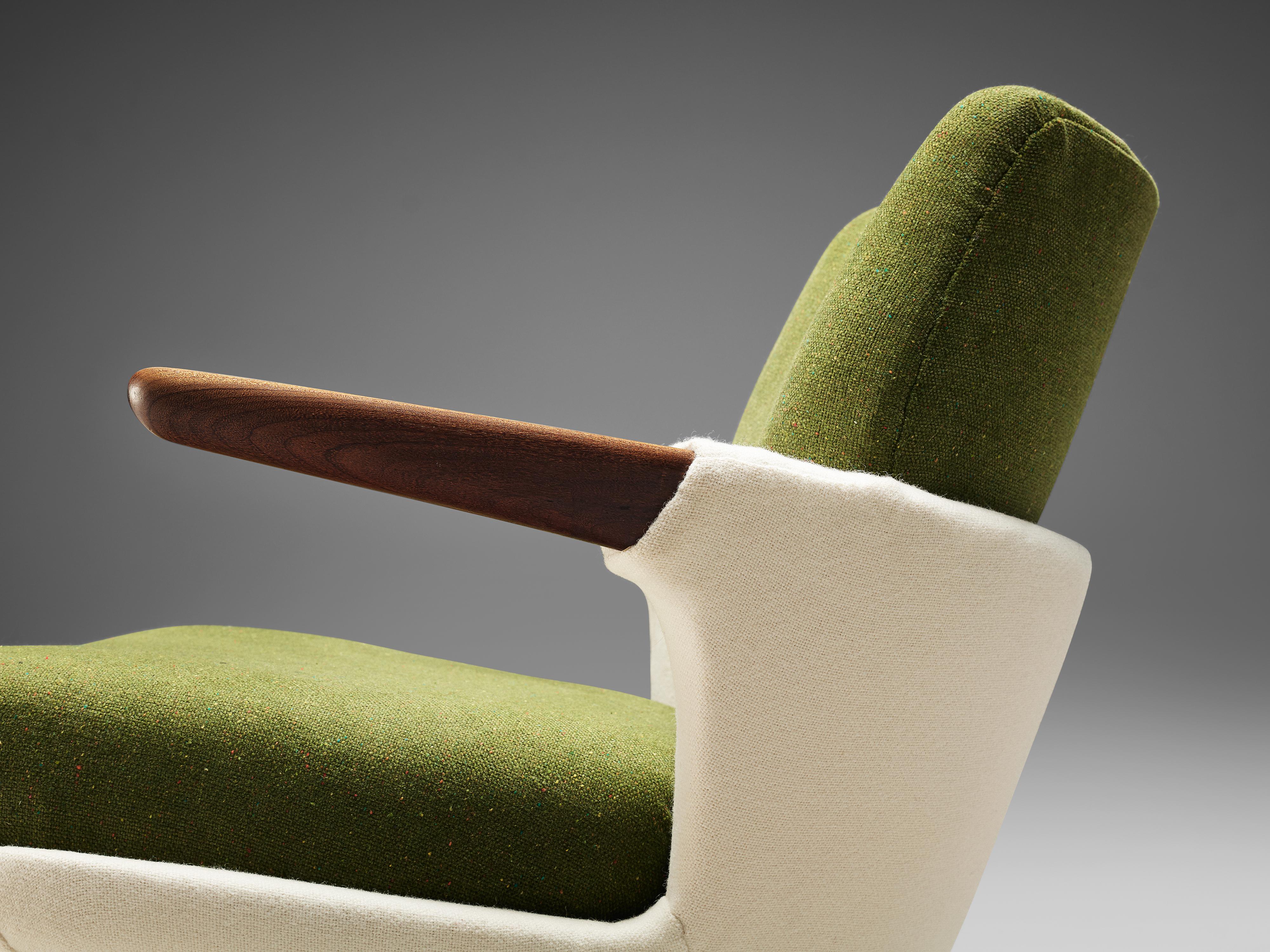 Mid-Century Modern Ib Kofod-Larsen Rare Pair of Lounge Chairs Model 423