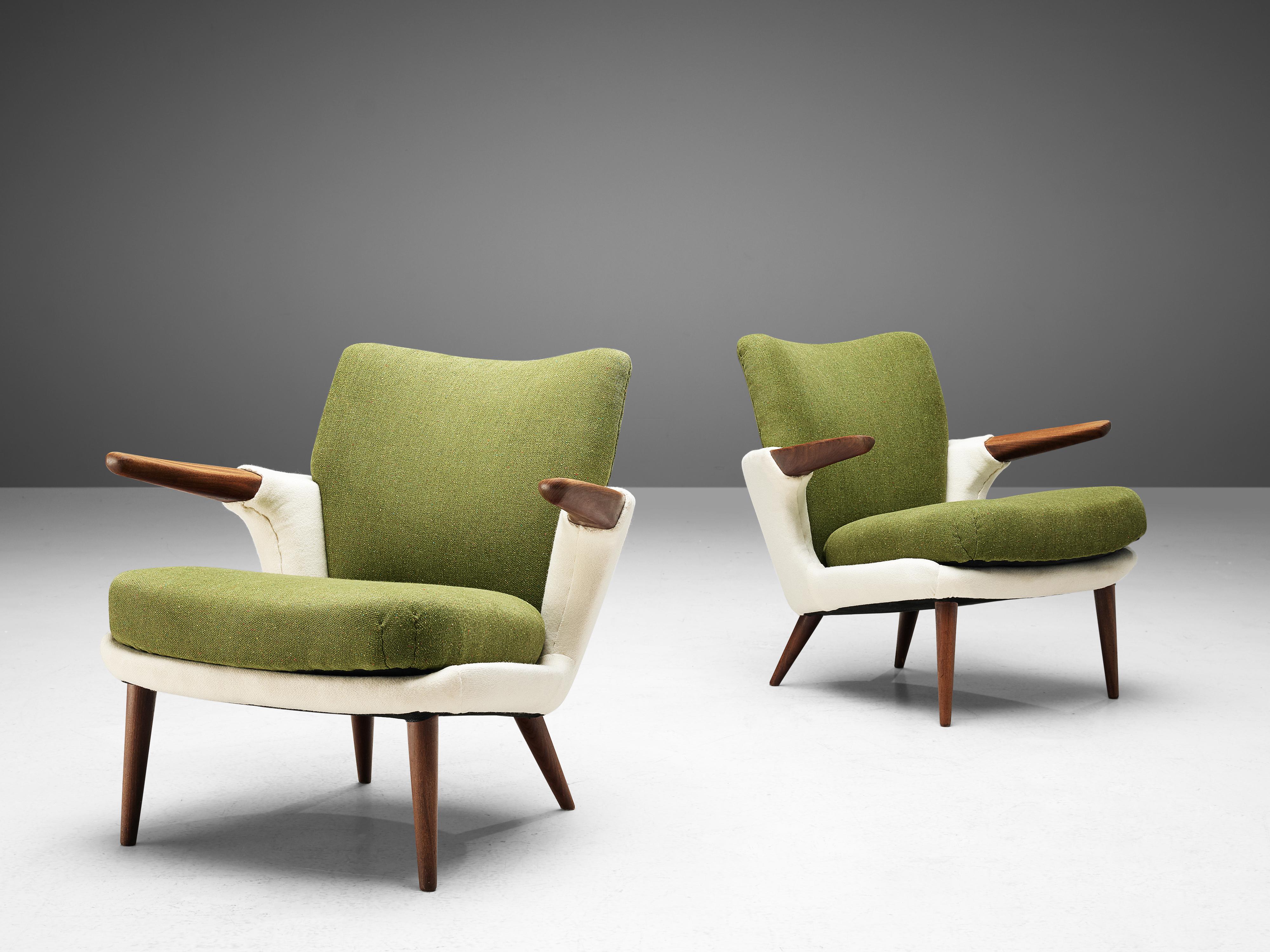 Mid-20th Century Ib Kofod-Larsen Rare Pair of Lounge Chairs Model 423