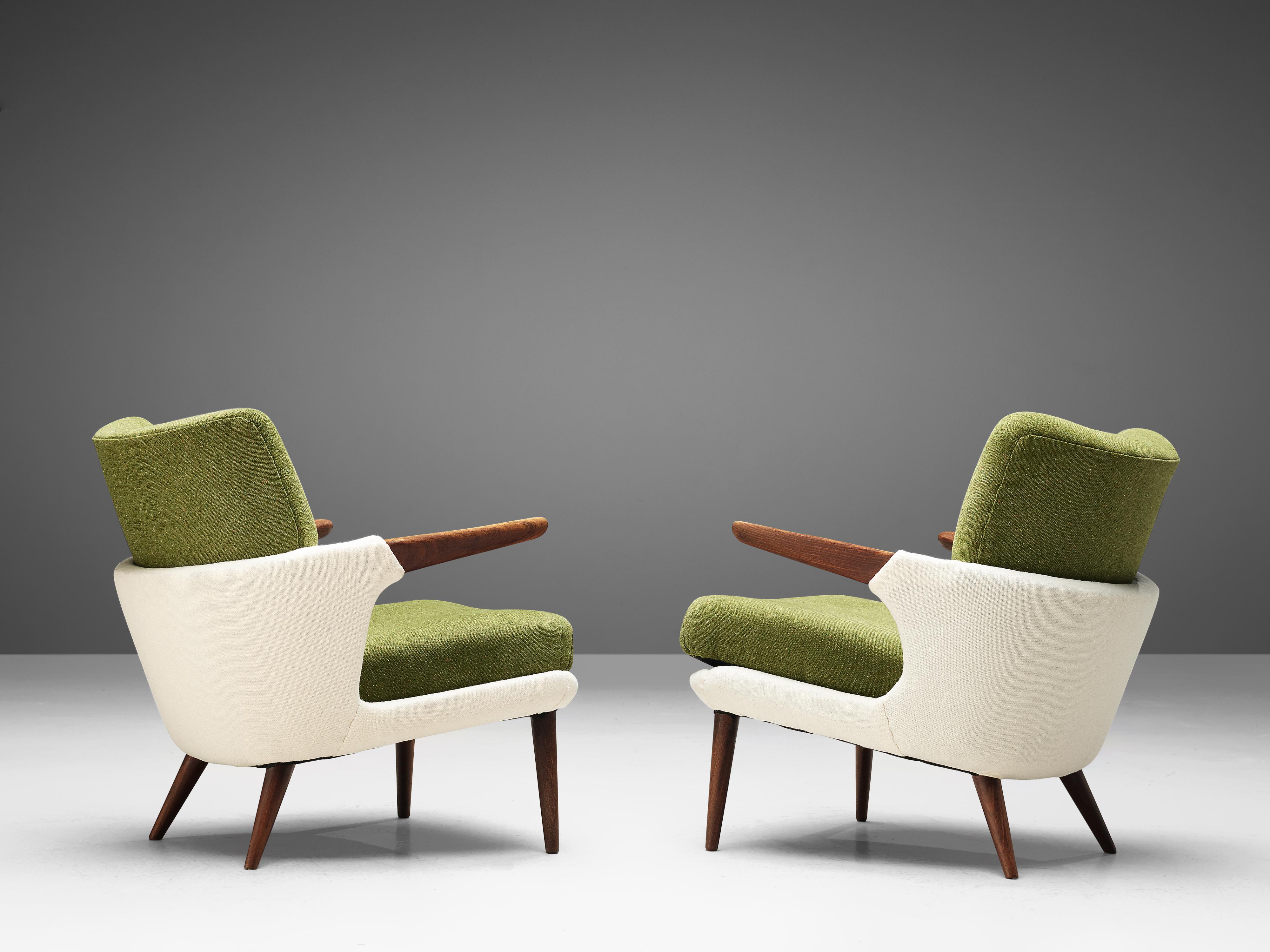 Ib Kofod-Larsen Rare Pair of Lounge Chairs Model 423 1