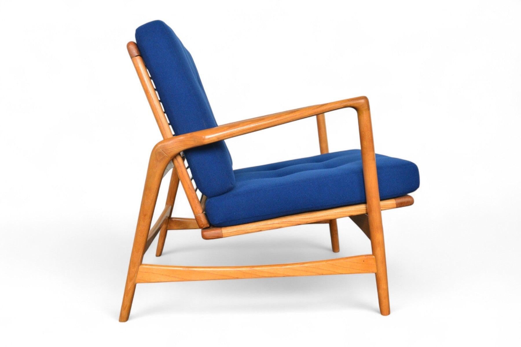 20th Century Ib Kofod Larsen Reclining Lounge Chair in Oak For Sale