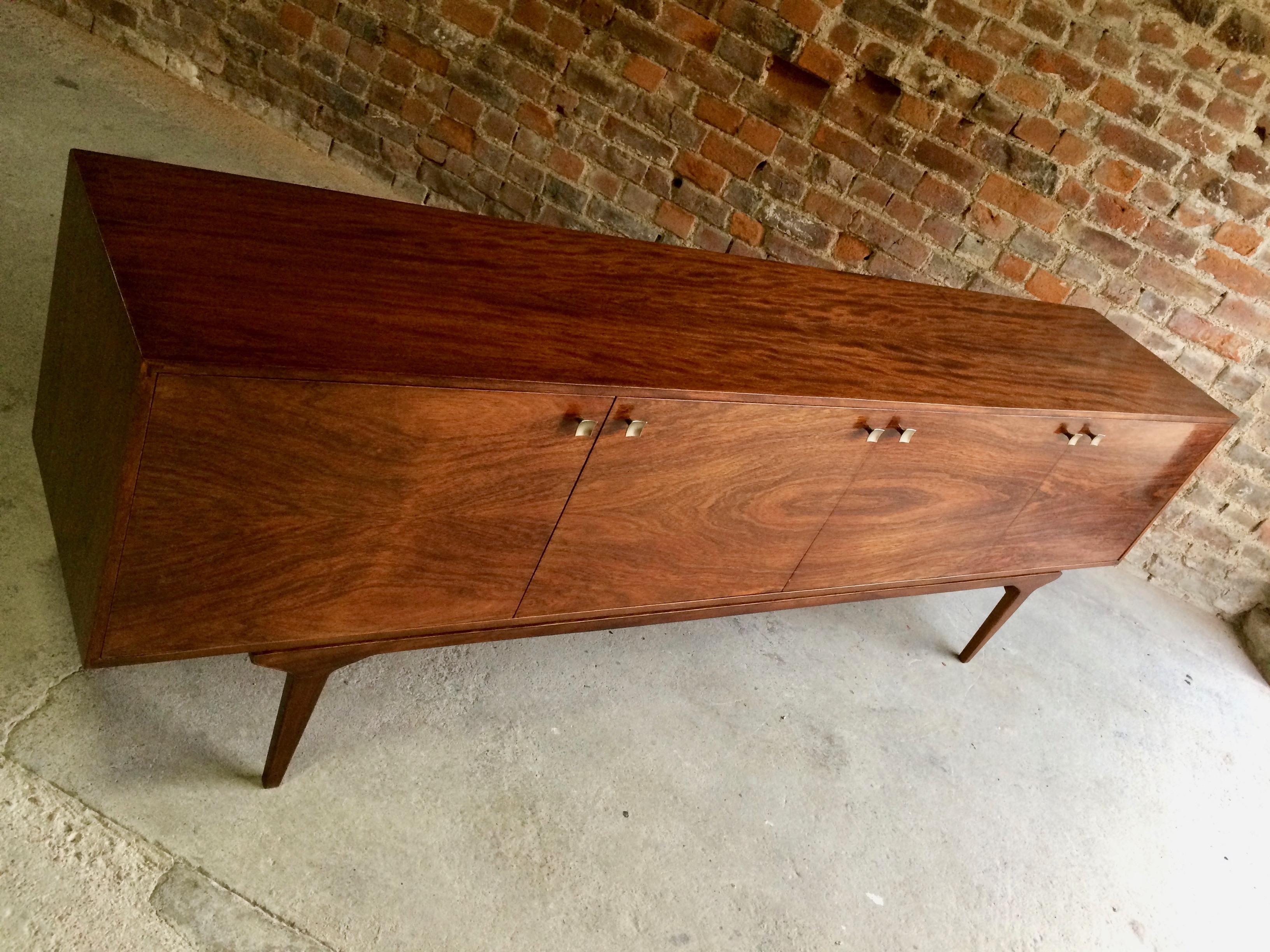 Ib Kofod-Larsen Rosewood Sideboard Credenza Buffet For Everest Midcentury 1960s In Excellent Condition In Longdon, Tewkesbury