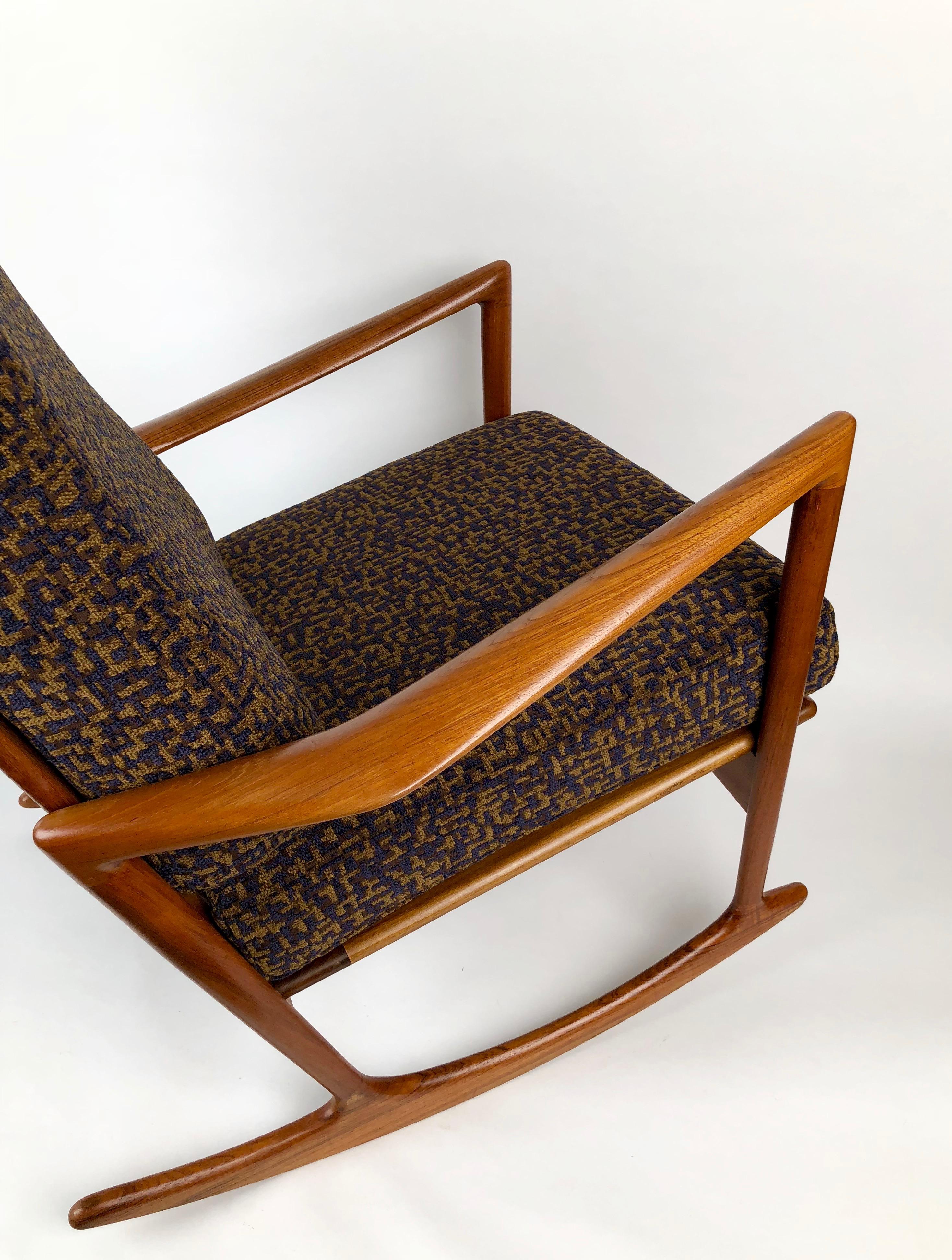 Mid-Century Modern Ib Kofod-Larsen´s Rocking Chair from 1962 For Sale