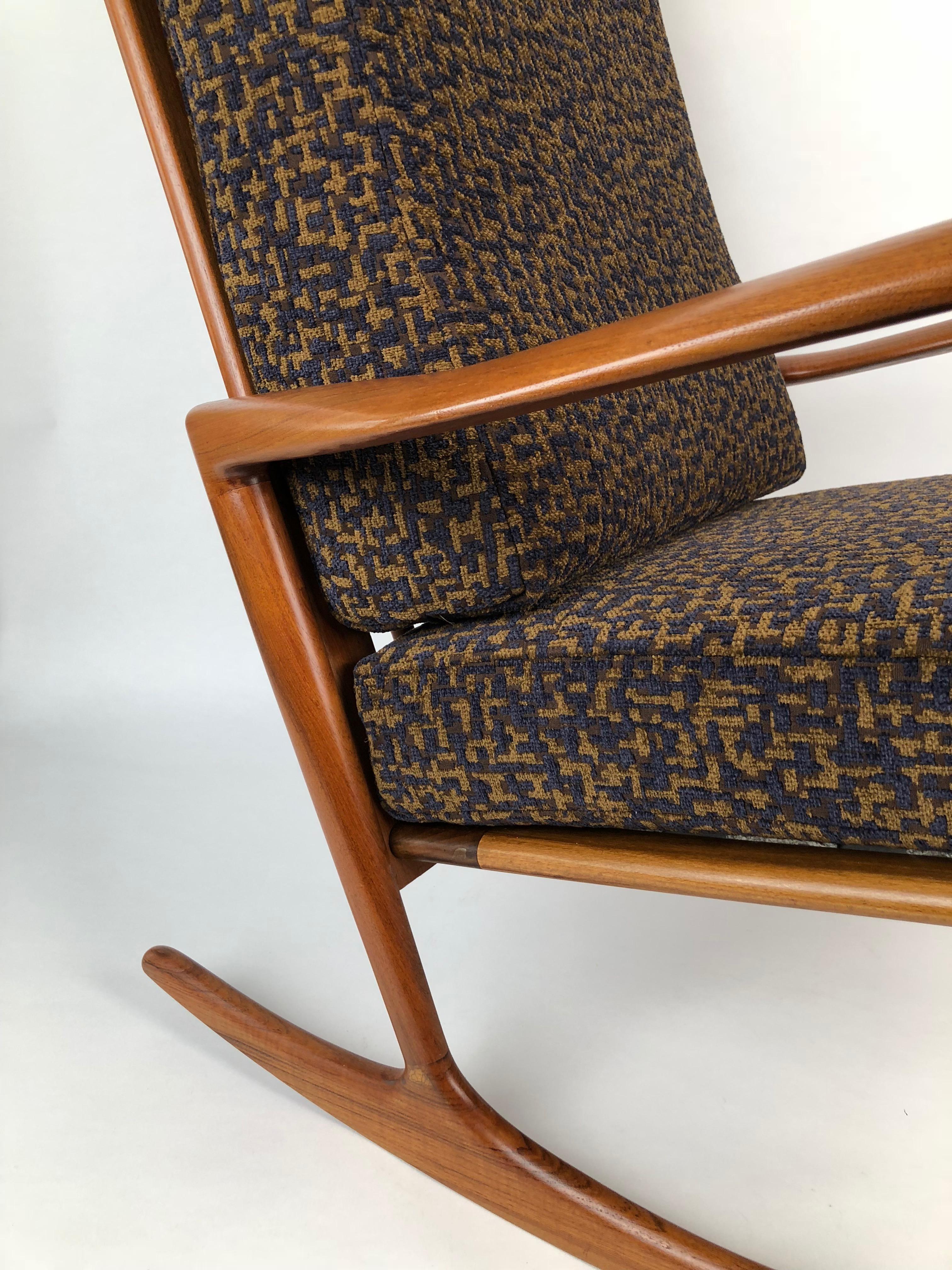 Milieu du XXe siècle Chaise à bascule d'Ib Kofod-Larsen de 1962 en vente