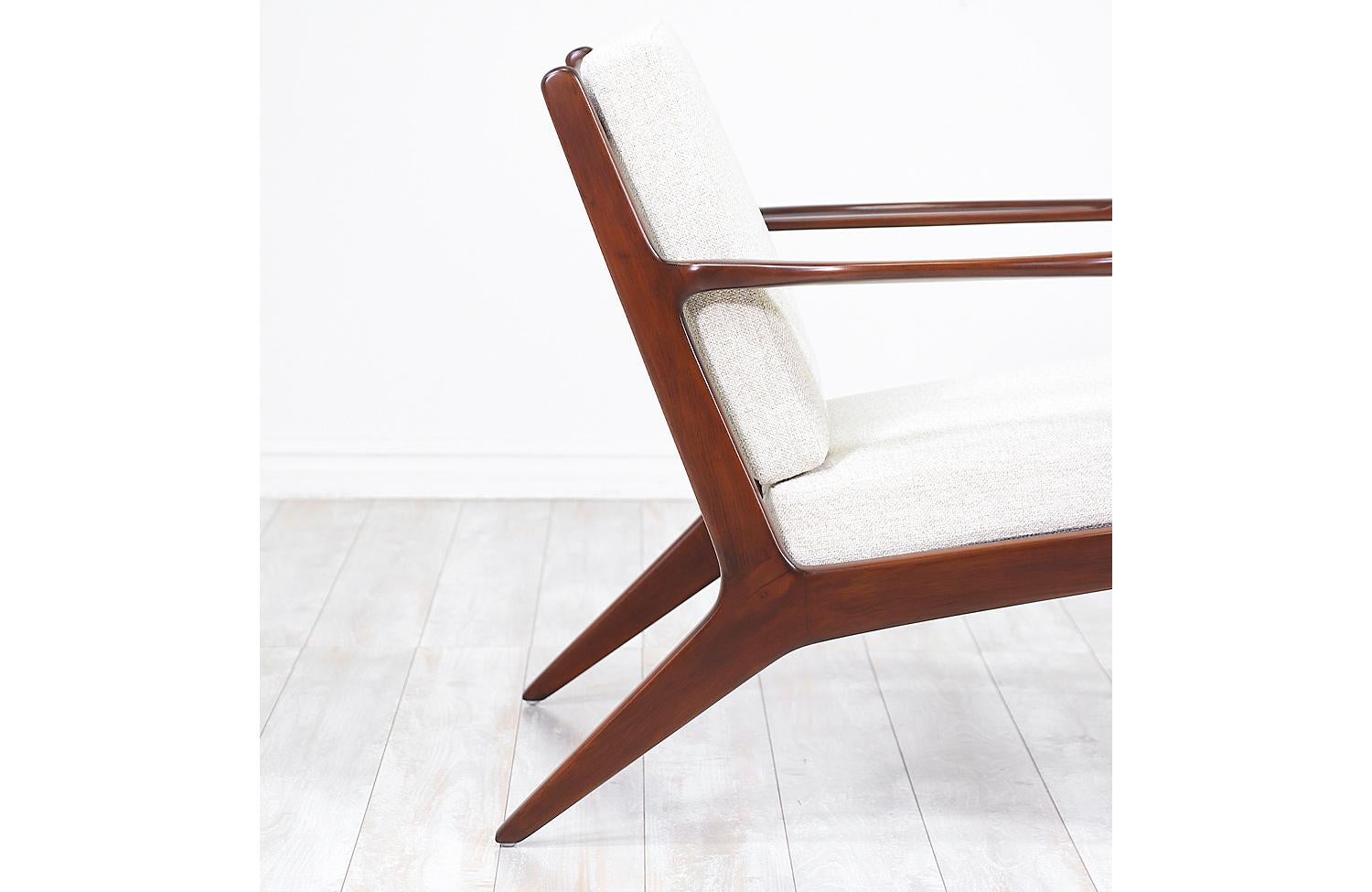 Ib Kofod-Larsen Sculptural Lounge Chair for Selig 4