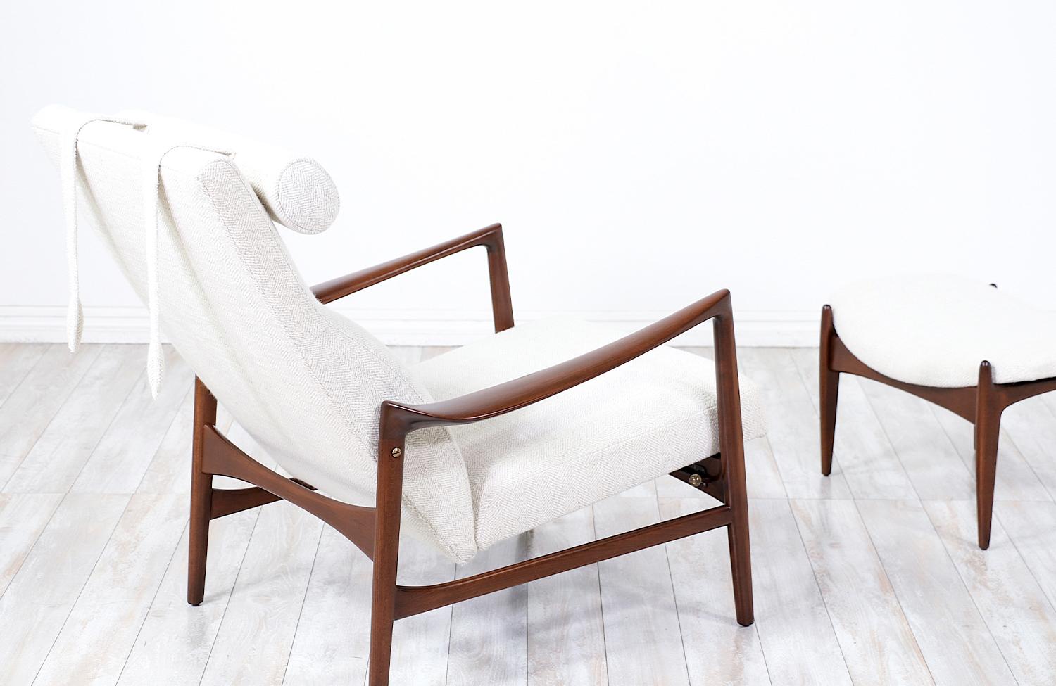 Mid-20th Century Expertly Restored - Ib Kofod-Larsen Sculptural Reclining Lounge Chair/Ottoman 