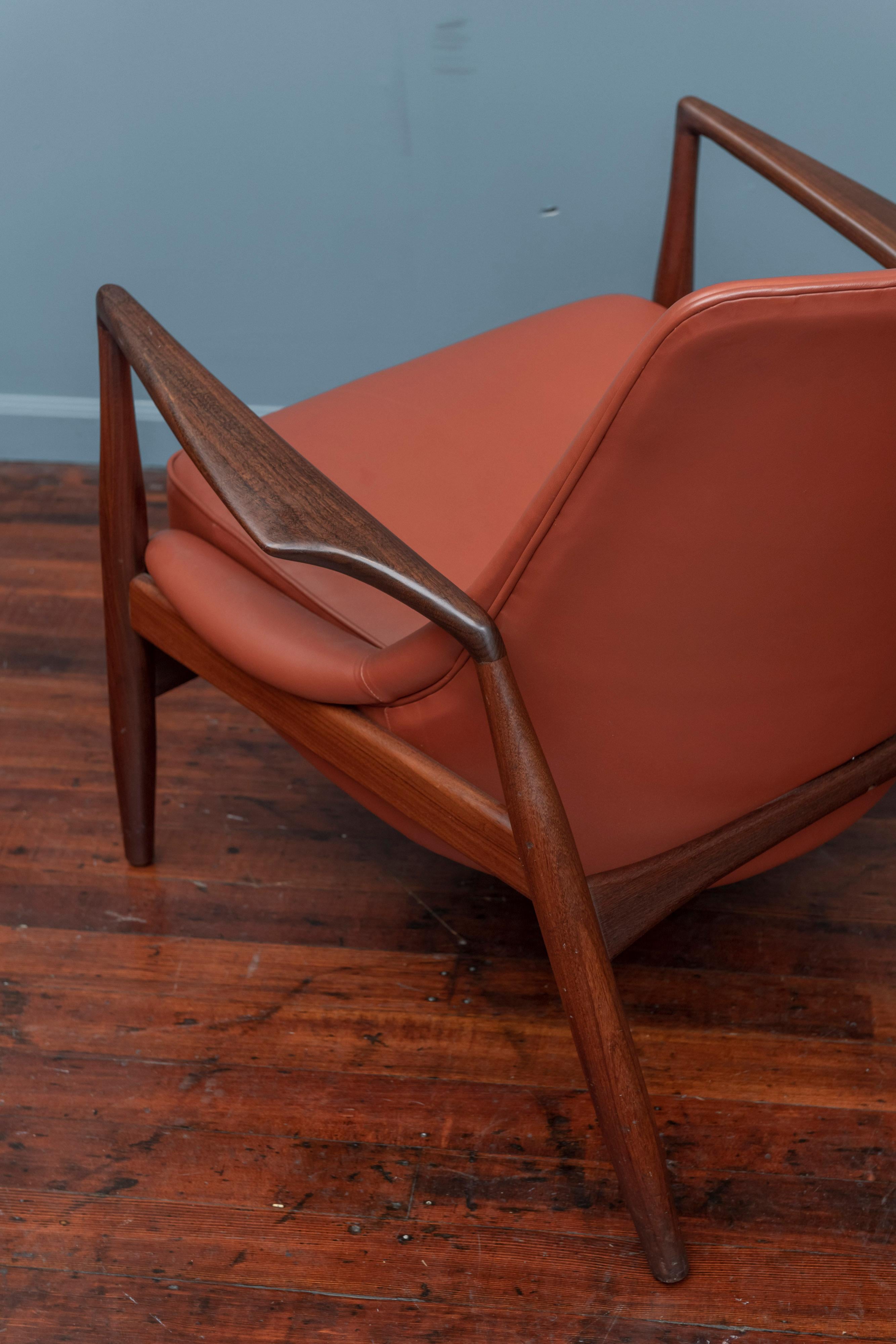 Mid-20th Century Ib Kofod-Larsen Seal Chair for OPE, Denmark For Sale