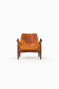 Ib Kofod-Larsen Seal Easy Chair par OPE en Suède