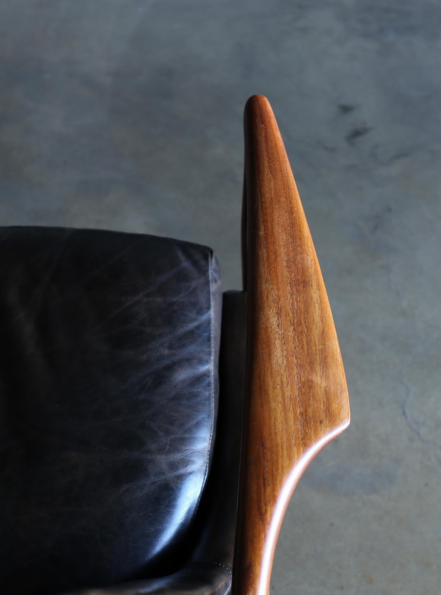 Ib Kofod-Larsen Seal Lounge Chair for OPE Möbler, circa 1960 6