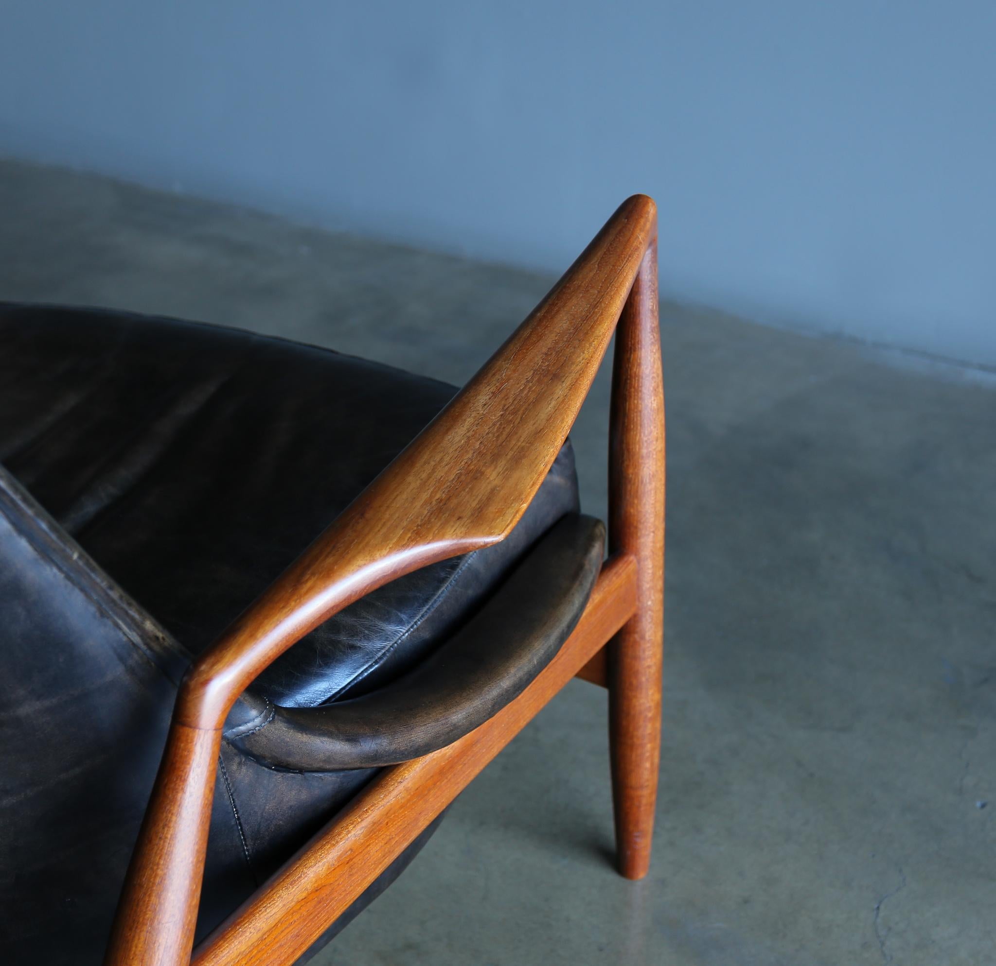 Ib Kofod-Larsen Seal Lounge Chair for OPE Möbler, circa 1960 1