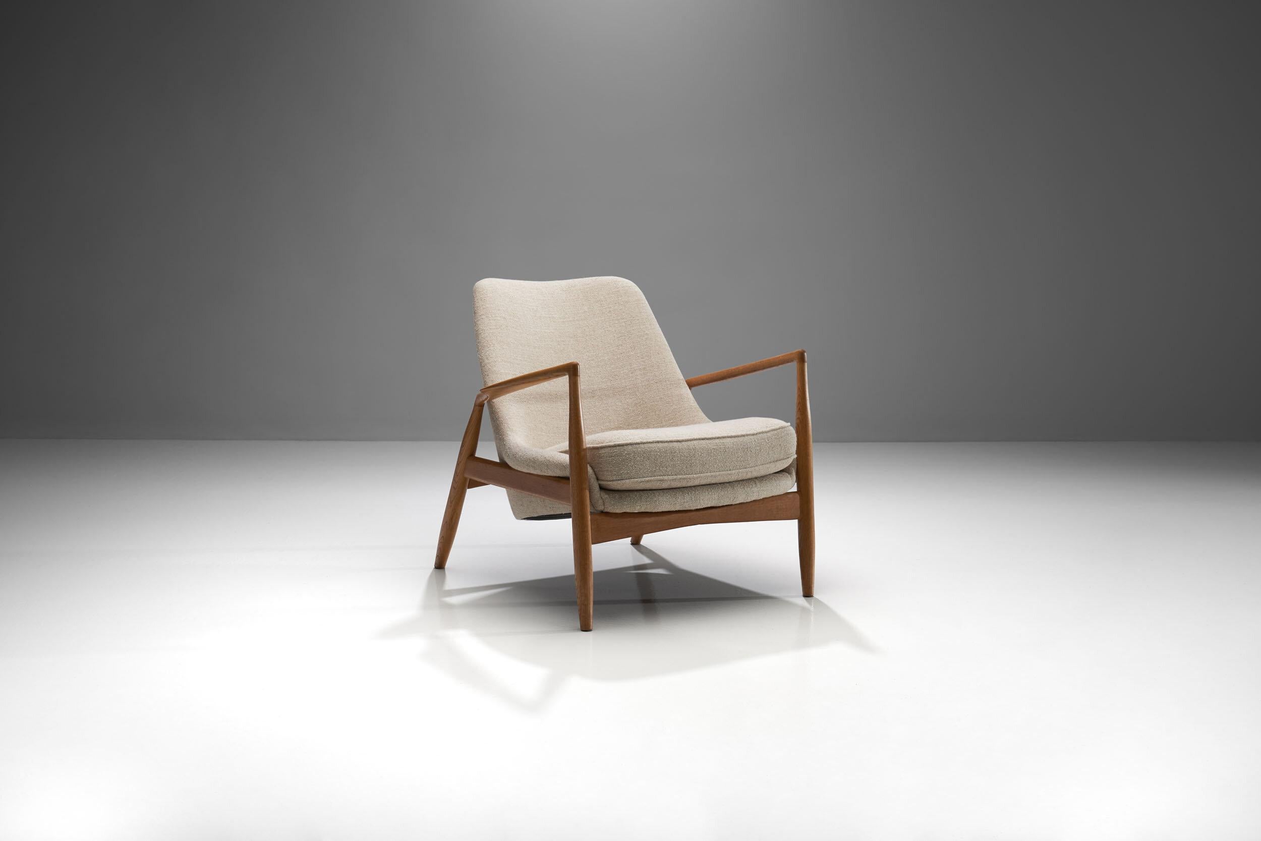 linen lounge chair