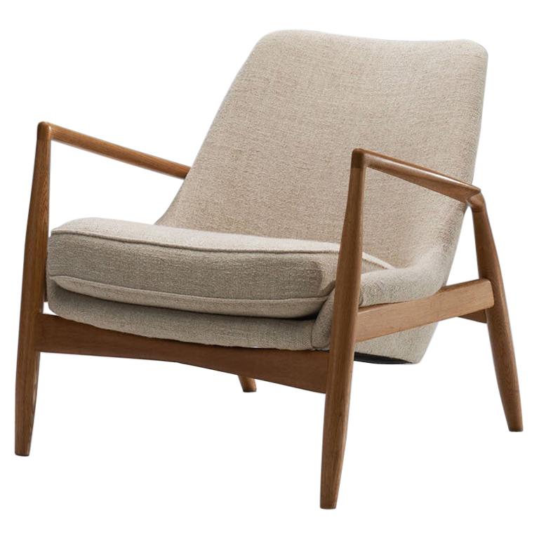 Ib Kofod-Larsen Seal Lounge Chair in Light Linen Blend Fabric, Sweden, 1950s