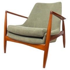 Ib Kofod-Larsen Seal Scandinavian Modern Chair