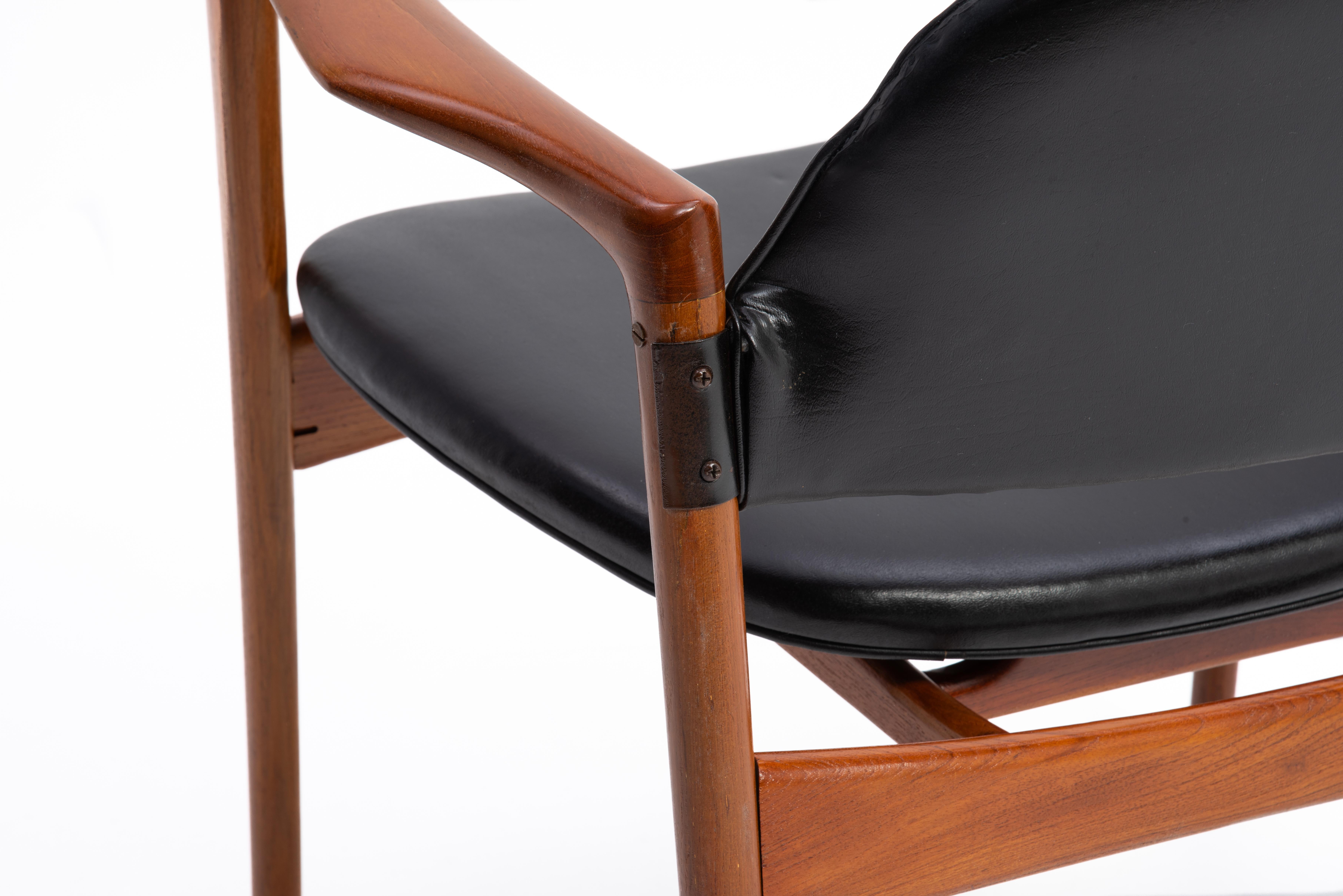 Ib Kofod Larsen Selig Denmark Danish Teak Armchair Floating Seat Restored For Sale 12