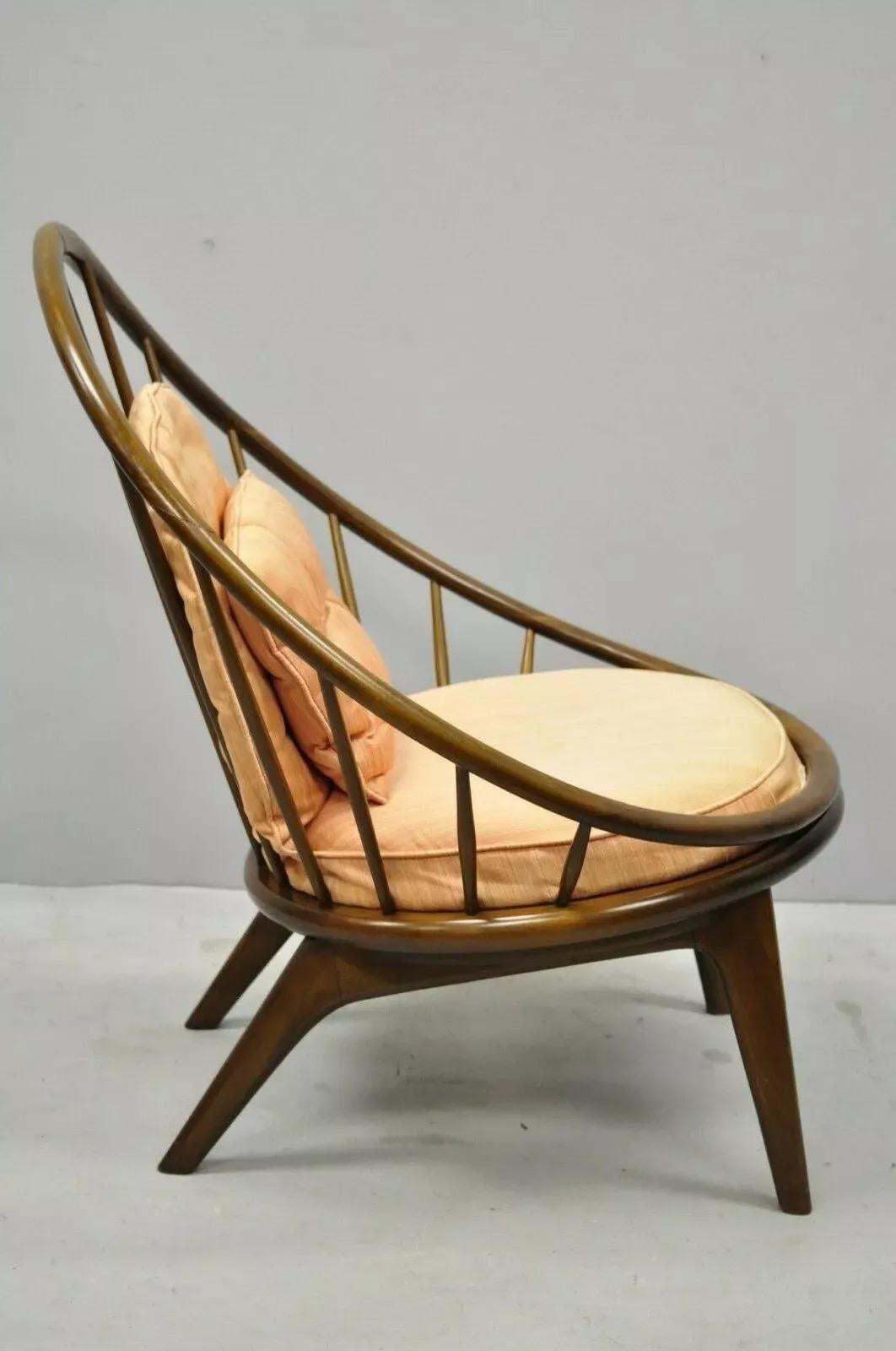 IB Kofod Larsen Selig Style Danish Modern Walnut Peacock Hoop Spindle Chair in vendita 3