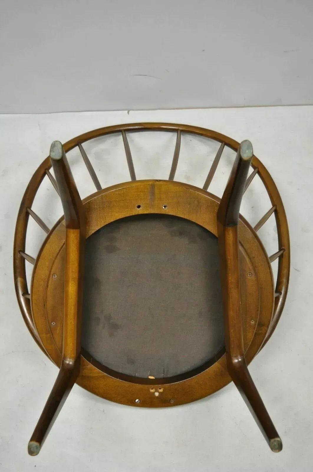 IB Kofod Larsen Selig Style Danish Modern Walnut Peacock Hoop Spindle Chair in vendita 2